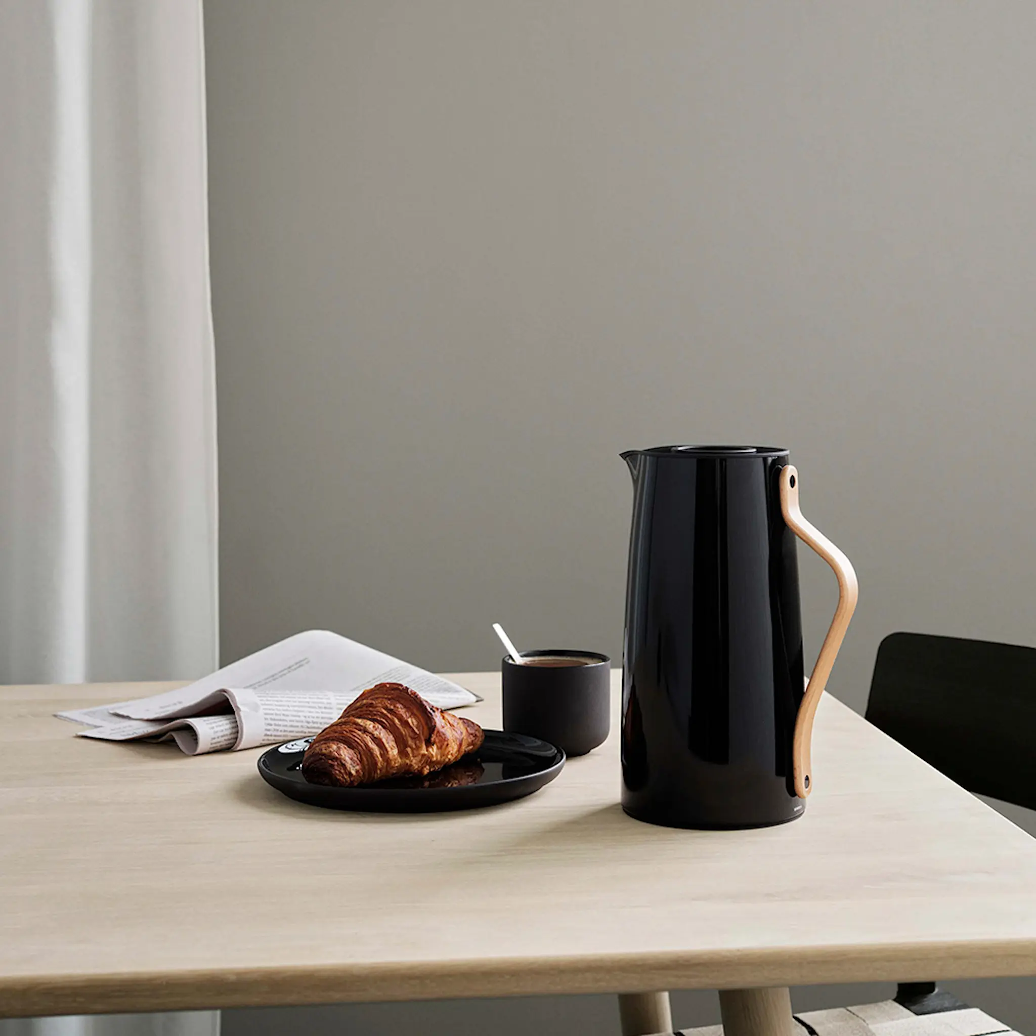 Stelton Danish Modern Emma Termoskanna Kaffe 1,2 L Svart blank