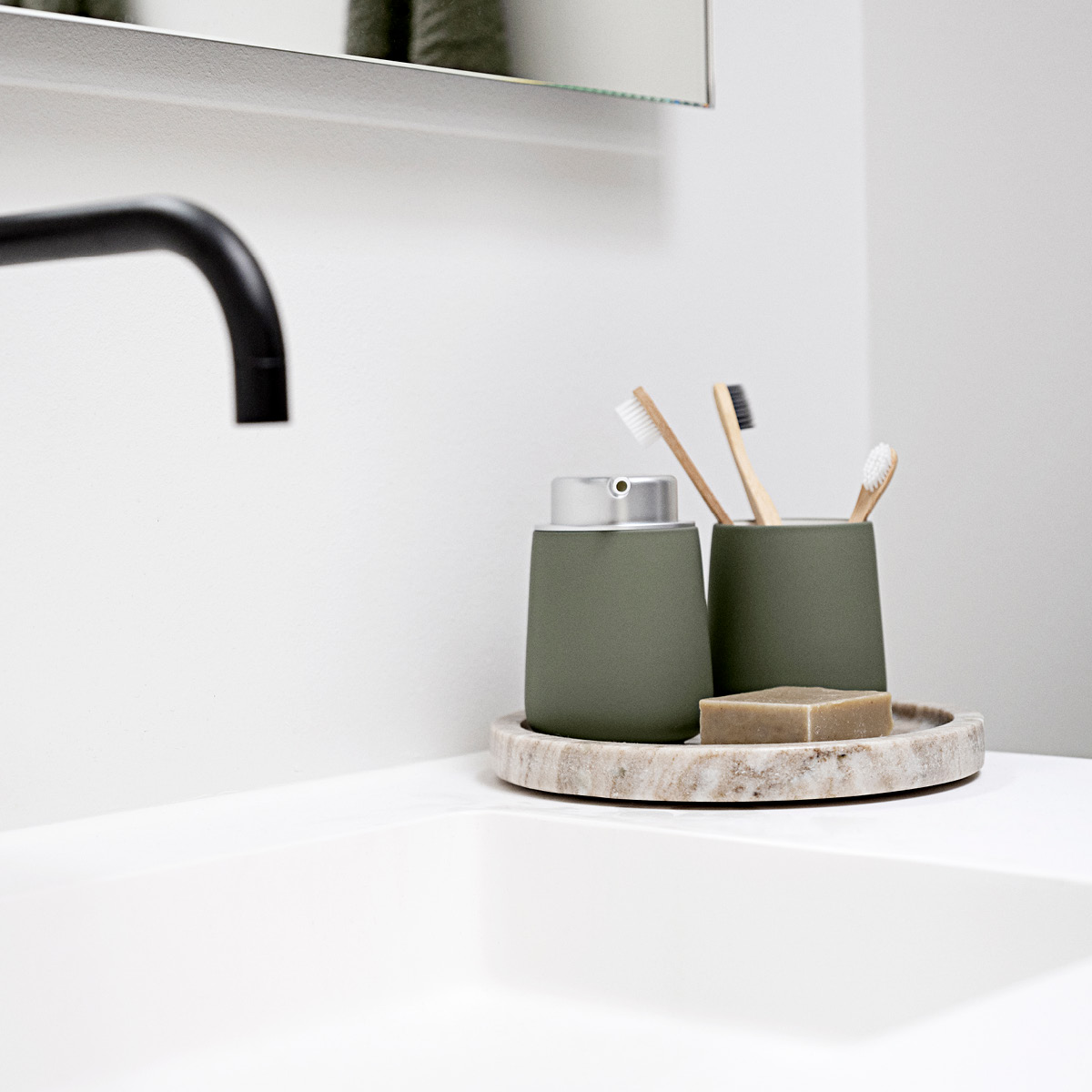 Zone Nova tvålpump 250 ml olive green