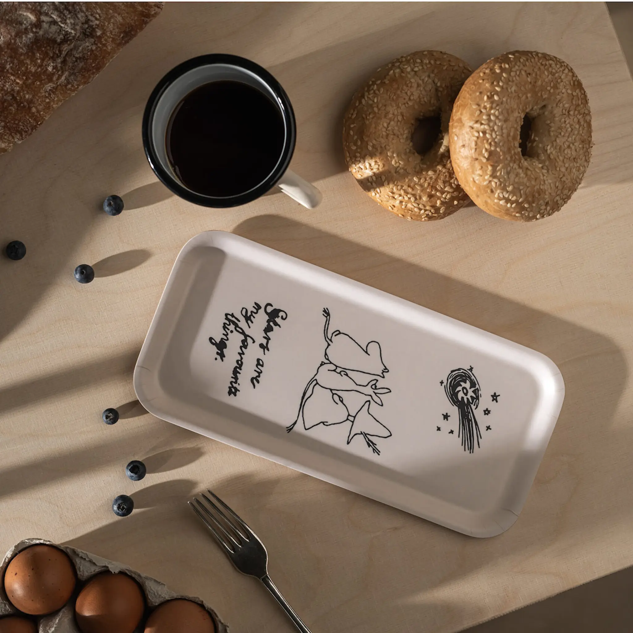 Muurla Bricka 27x13cm mumin 80 år