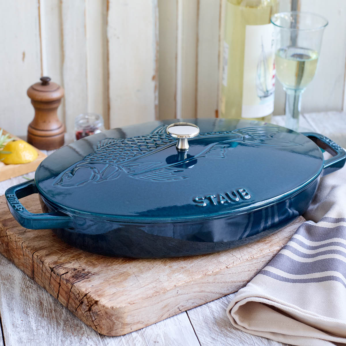 Staub Staub gryta 33 cm 2,8 L oval låg La Mer Petroleum