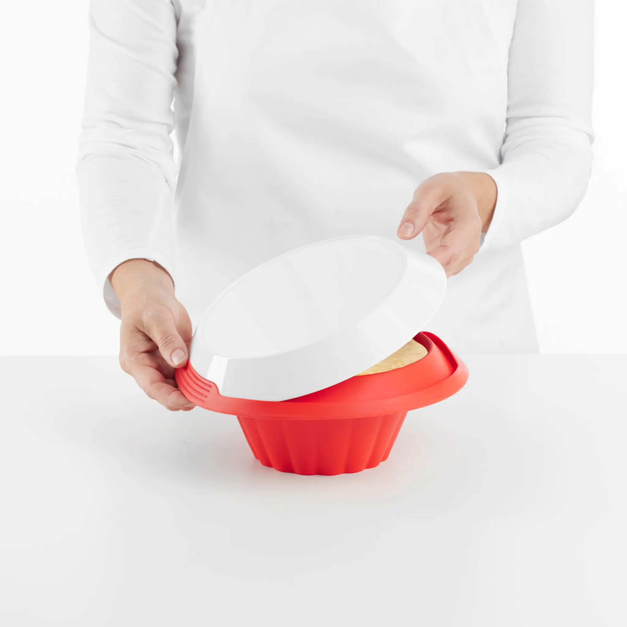 Lékué Puddingform i silikon med tallrik 1,3 L röd/vit