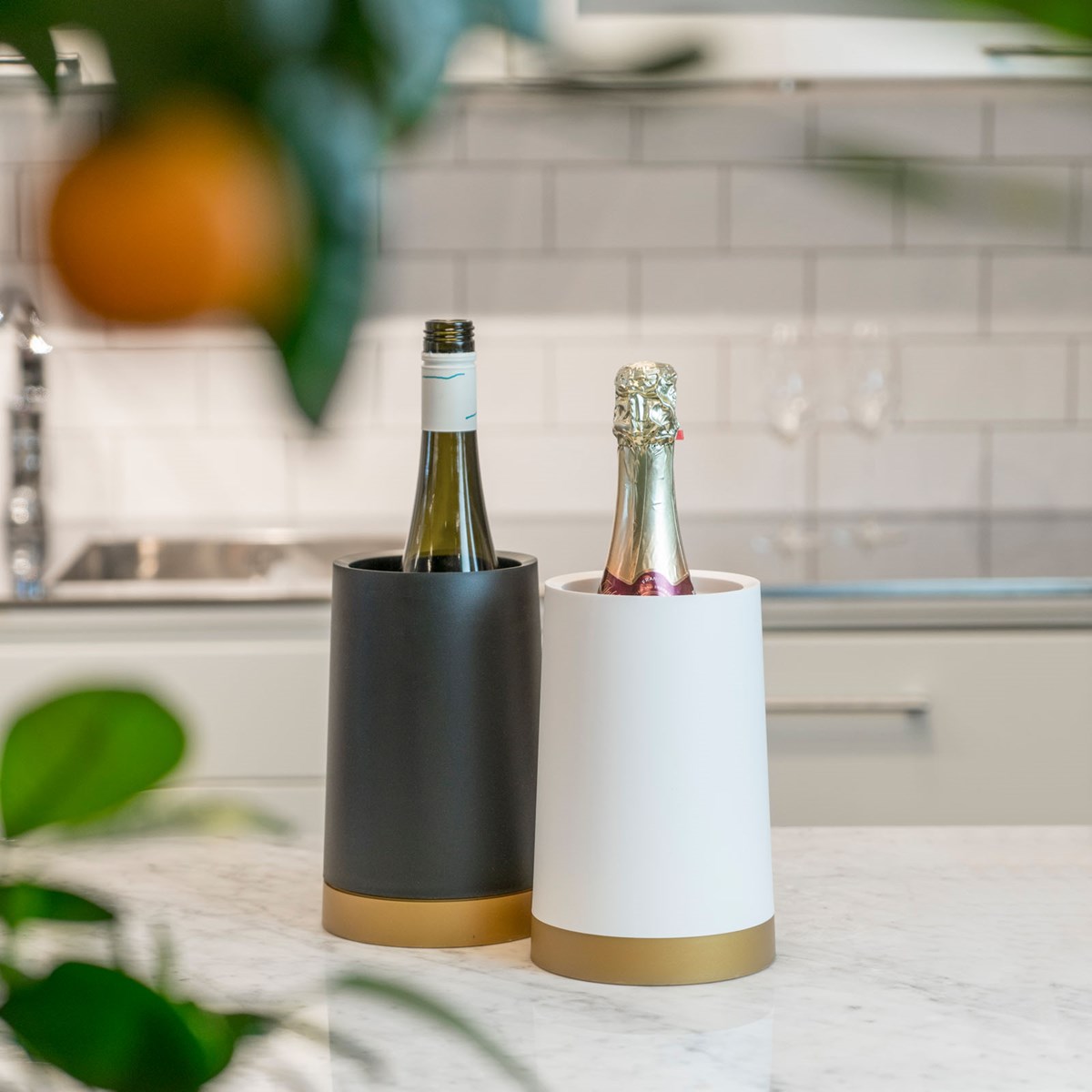 Pulltex Vinkylare med Separat Gel Svart/Guld