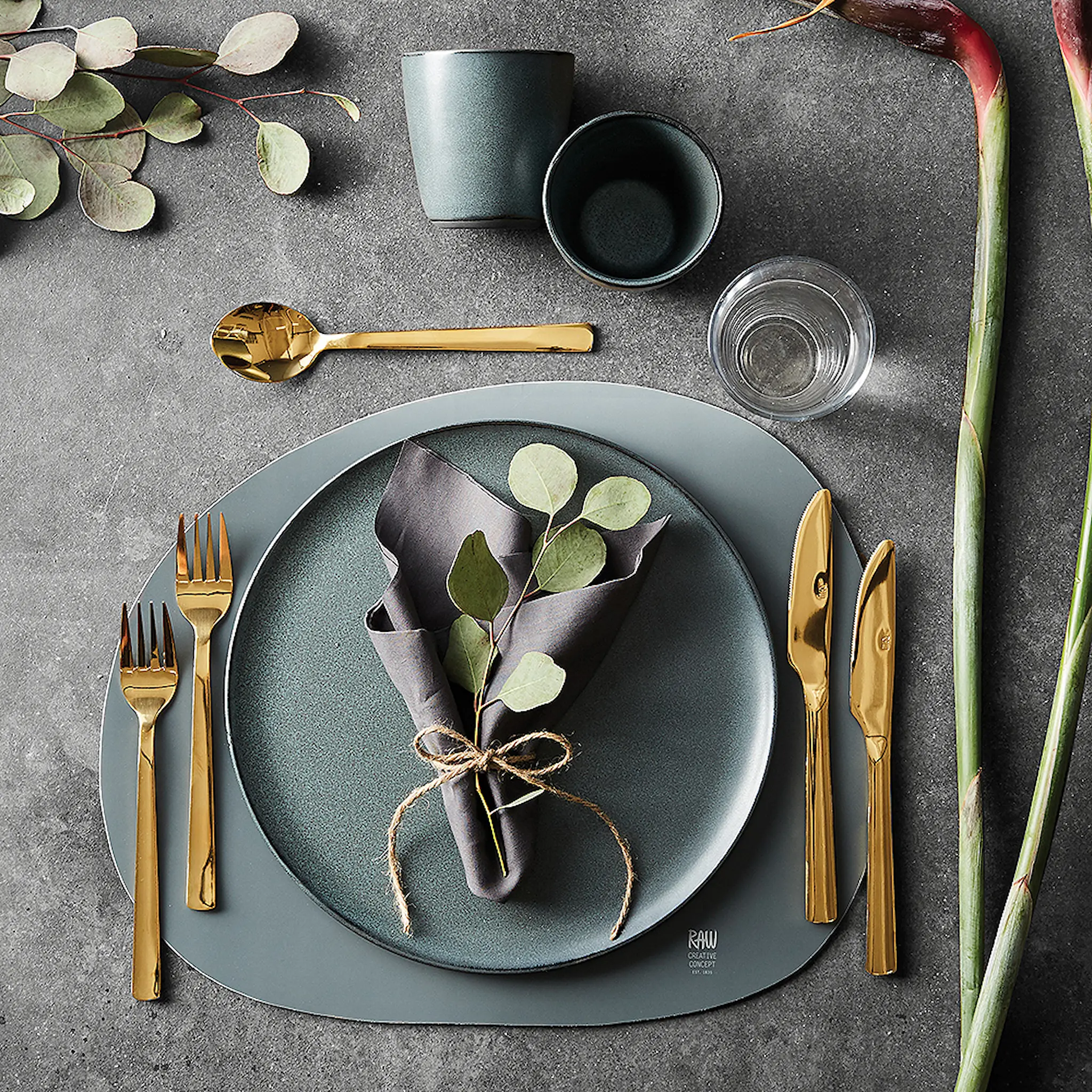 Aida Raw Bestickset 16 delar Guld