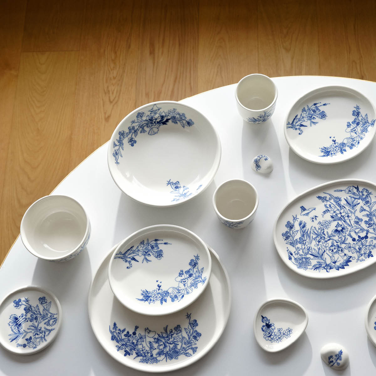 Moomin Arabia Haru Mumin ätpinnar hållare 2-pack vit/blå