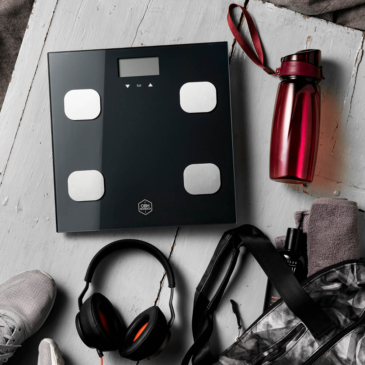 OBH Nordica Fitness Tracker BMI badevekt 150 kg svart