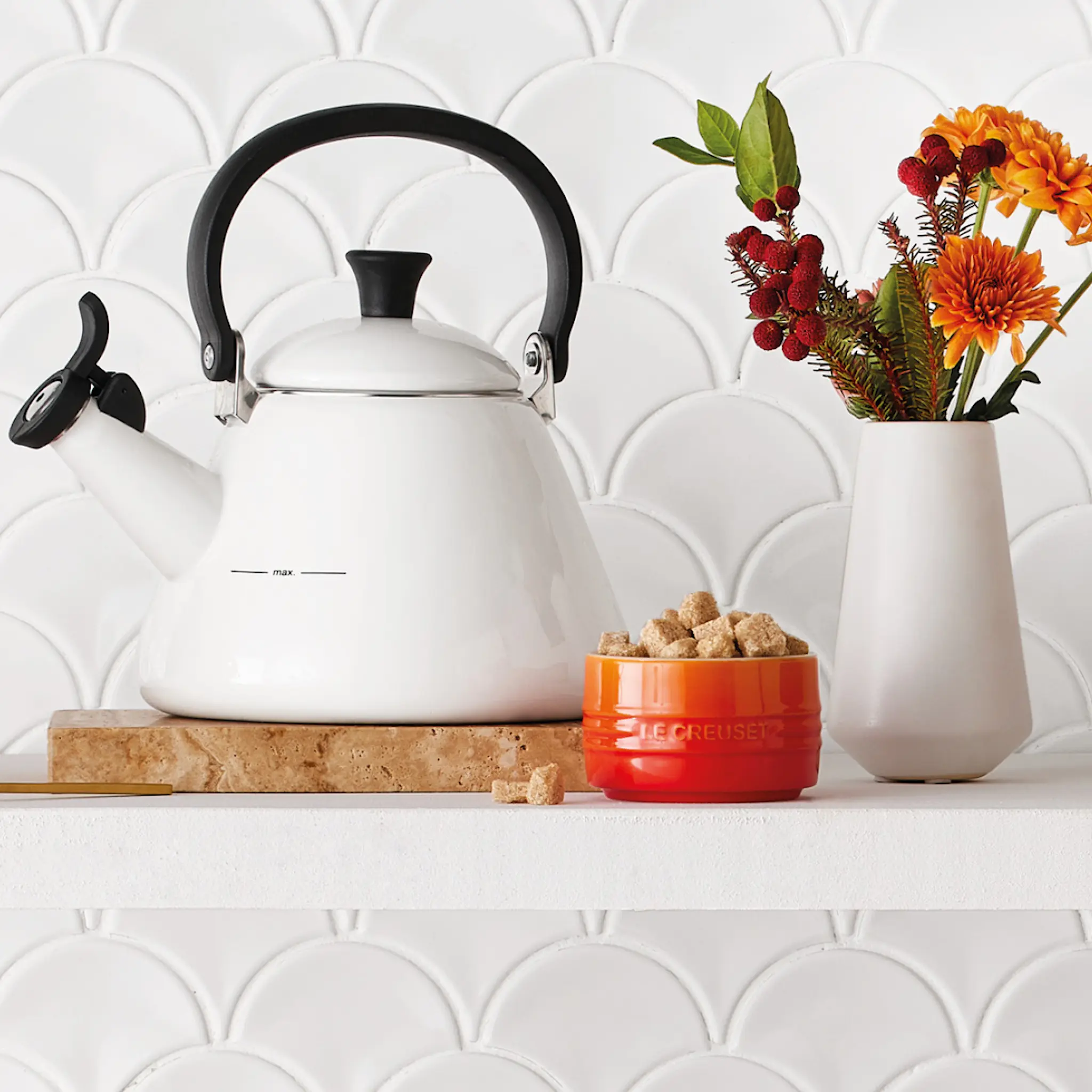 Le Creuset Kone vattenkittel med vissla 1,6 L white