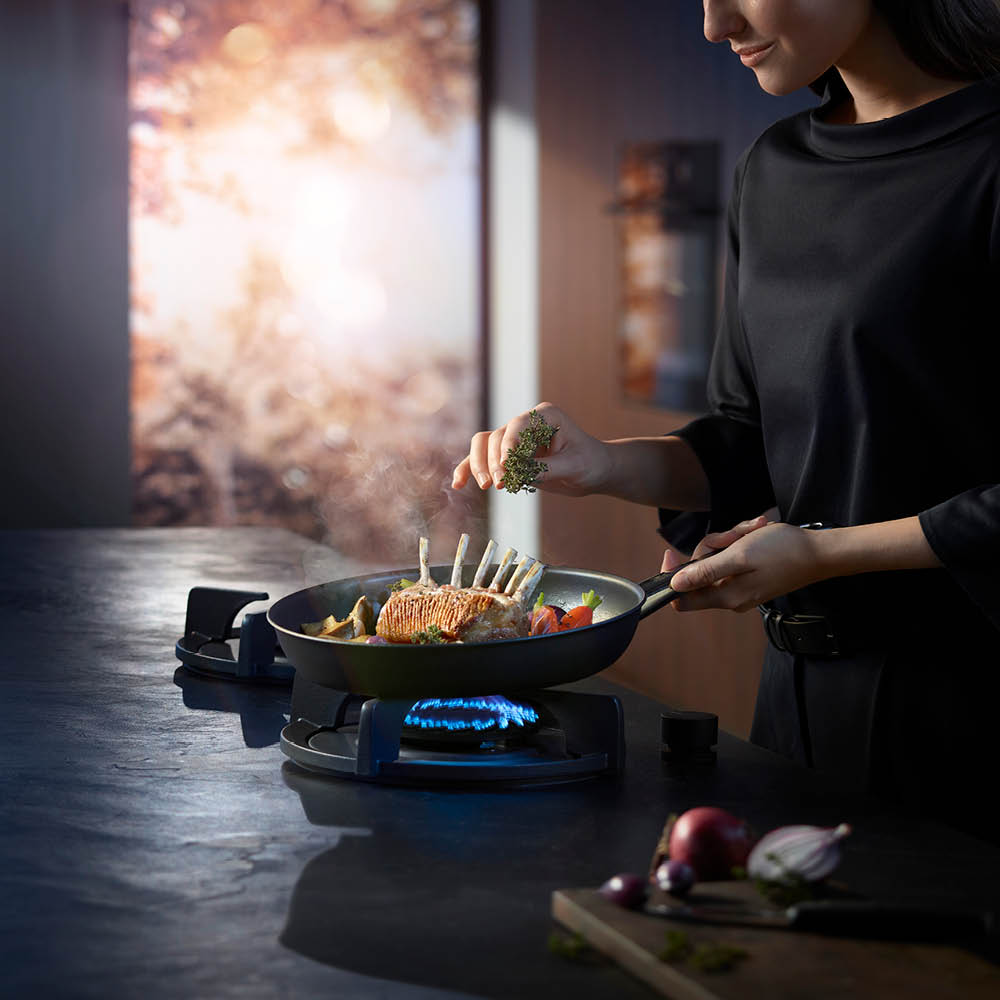 WMF Steak Profi stekpanna 28 cm stål/Svart