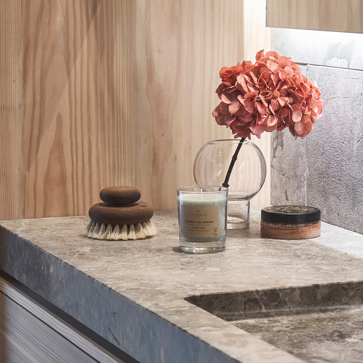 Villa Collection Kras Doftljus 10 cm Coconut Lime Verbena