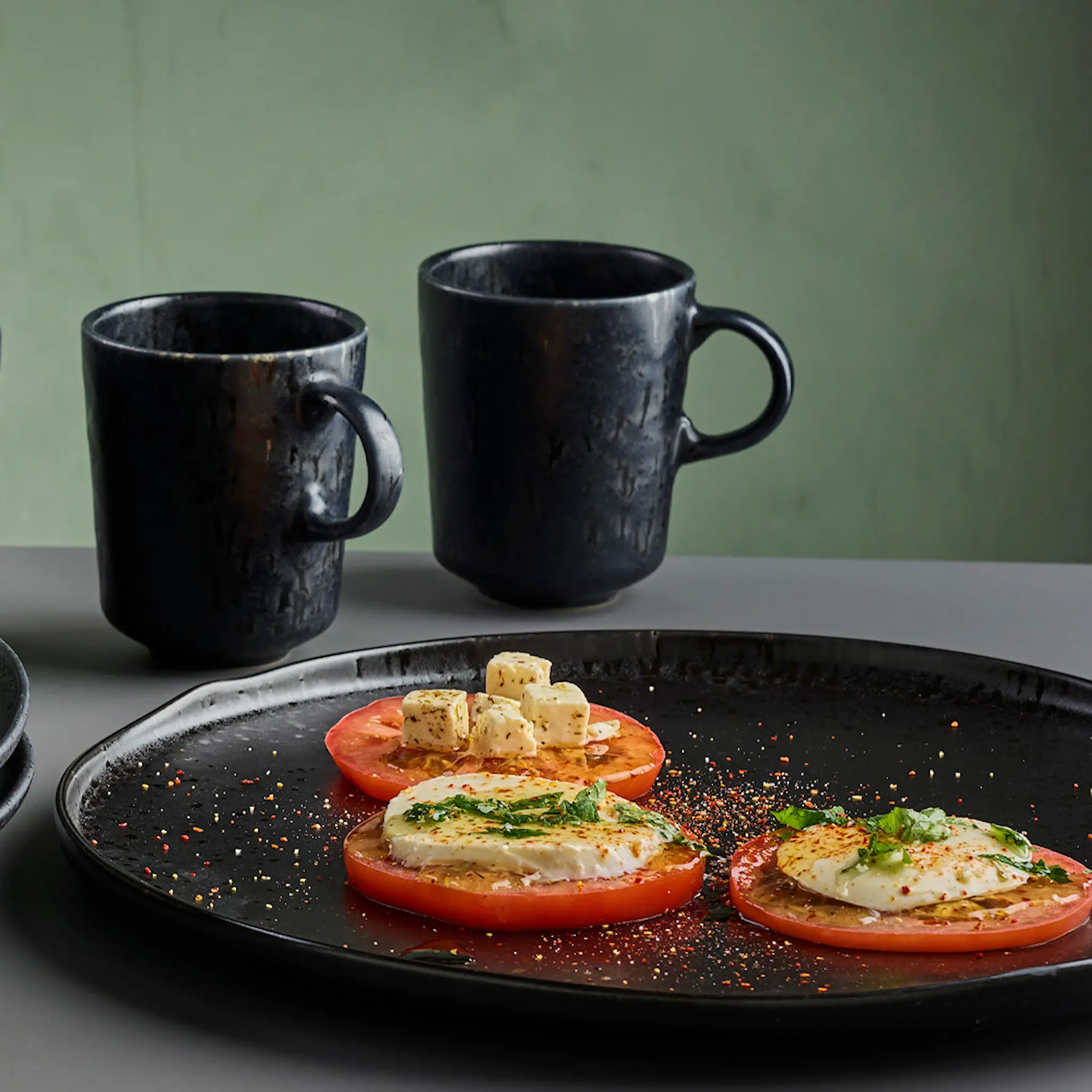 Modern House Black Satin Muki 34 cl Musta