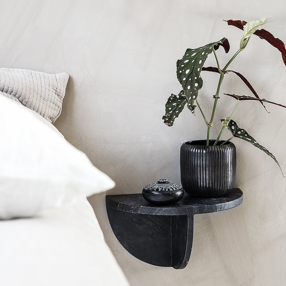 House Doctor Vegghylle Mega i marmor 18x36x18 cm svart