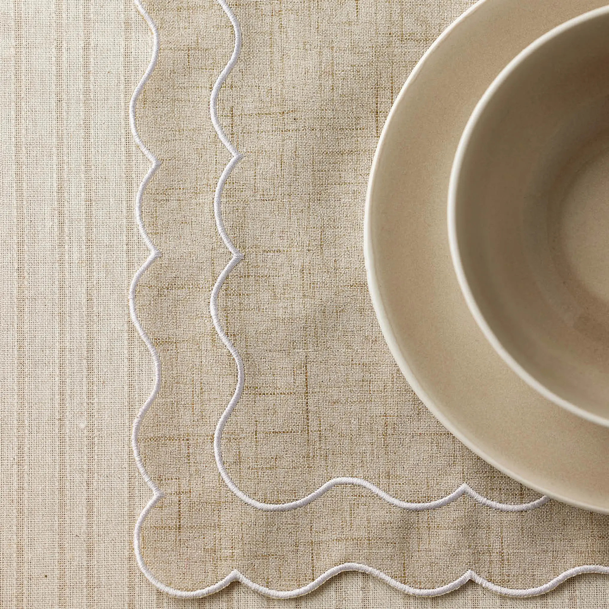 Holmen Linni dekkebrikke 43x30 cm beige