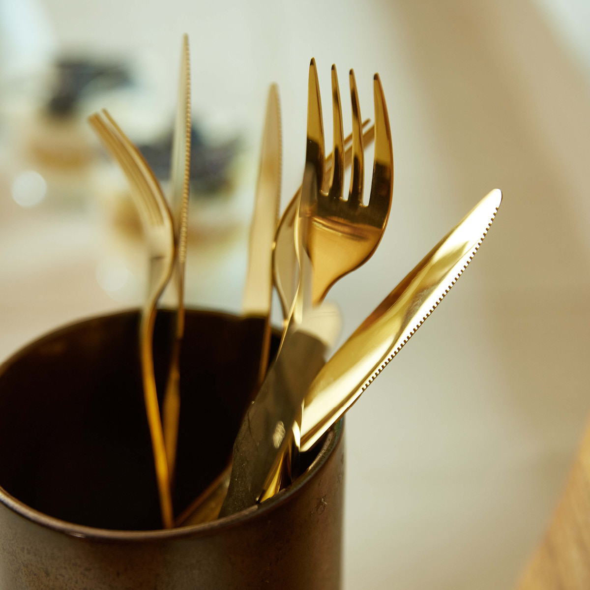 Aida Raw bestickset 40 delar guld