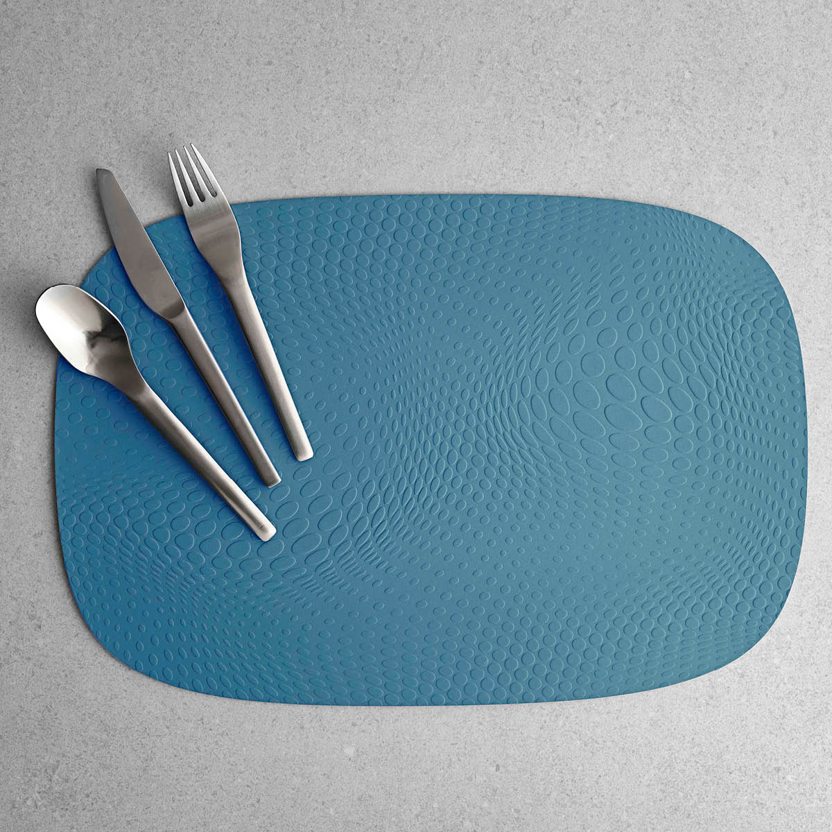 Aida - Life in colour Karim Rashid bordbrikke 45x30,6 cm Blueberry