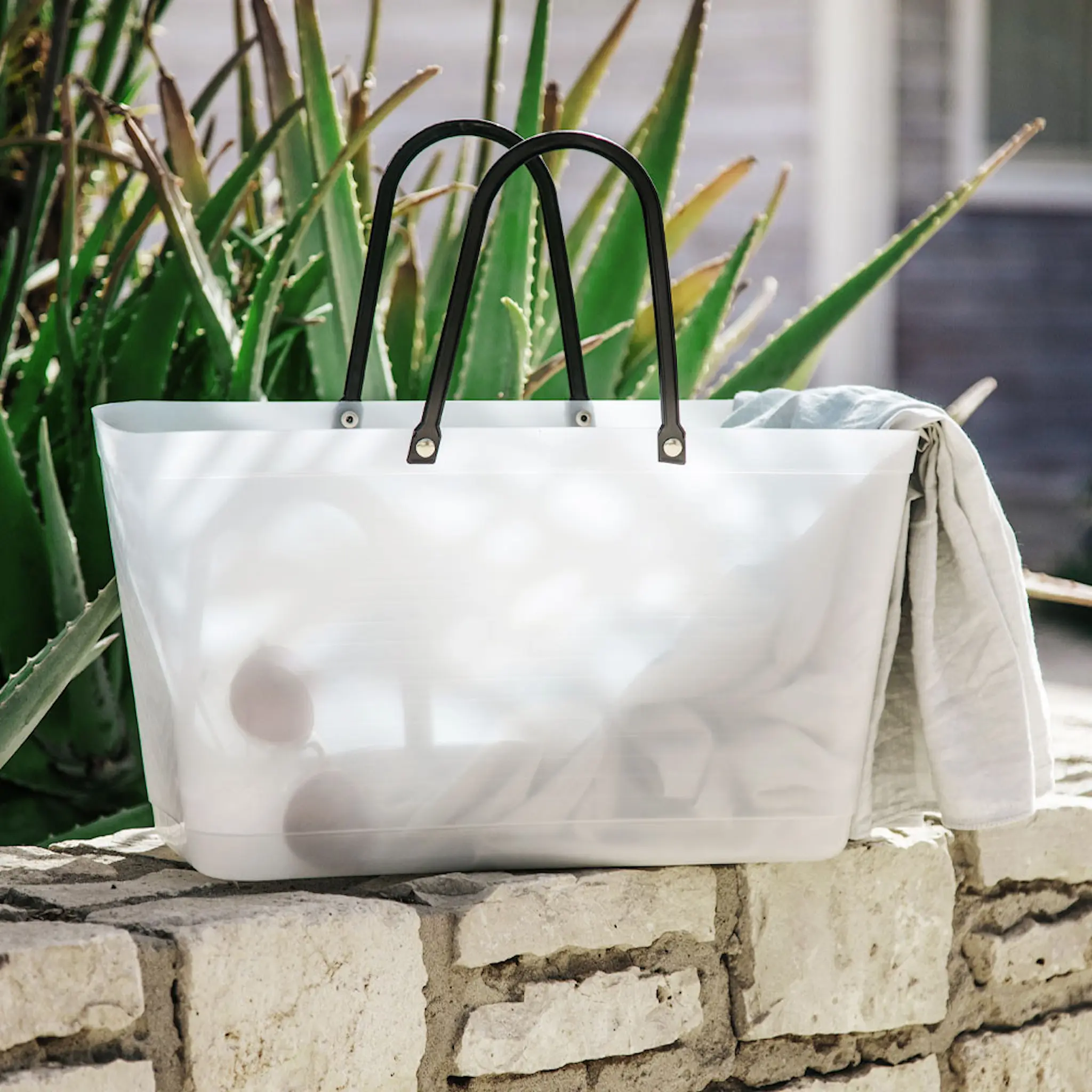 Hinza Muovinen Laukku Iso Luonnonvalkoinen