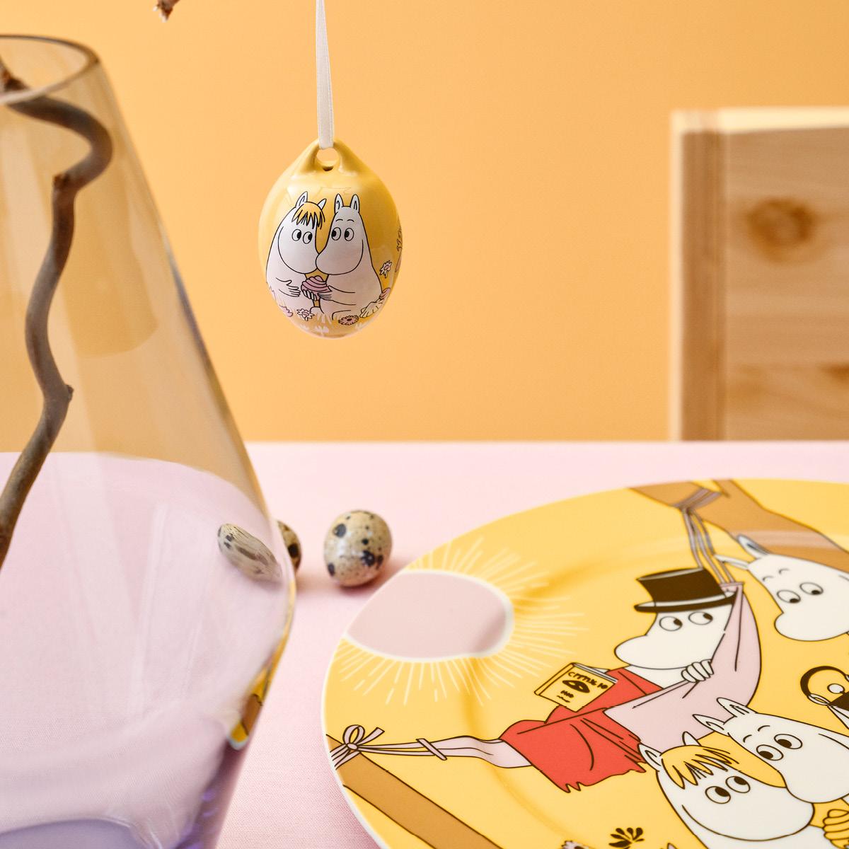 Moomin Arabia Mummi serveringsfat 30 cm Familietid gul 80 år