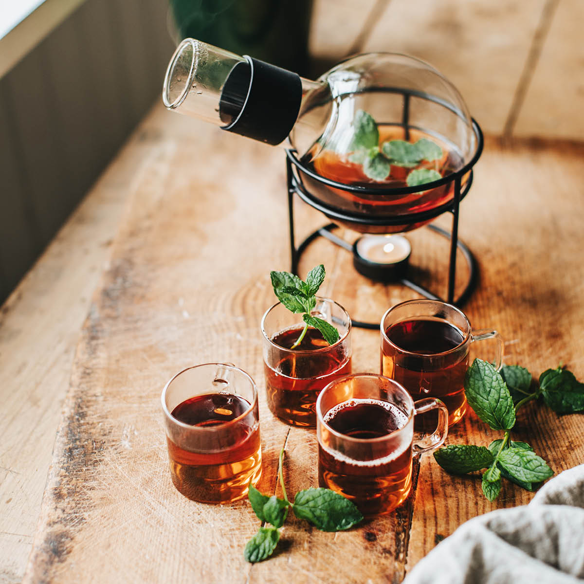 Dorre Glora glöggkolv med smidesställning 1,3 L glas/svart