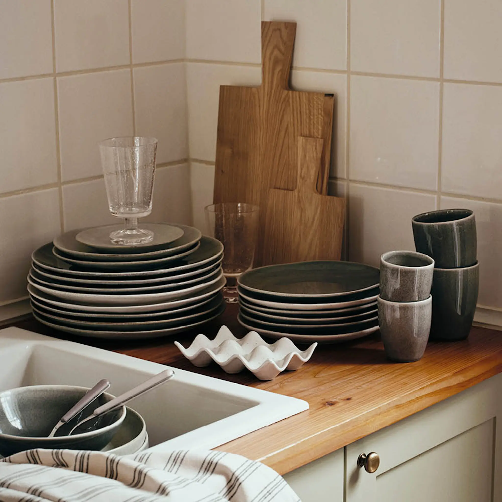 Broste Copenhagen Nordic Rain assiett 15 cm grå