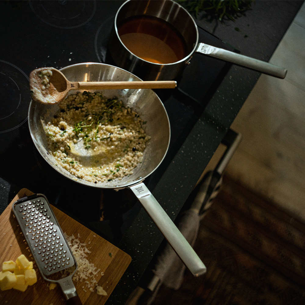 Fiskars Norden woksskje 33,4 cm eik