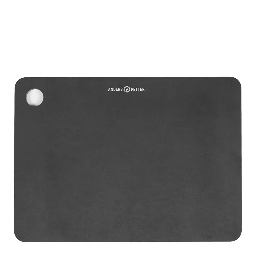 Signerat skjærebrett 30x21,5 cm svart trefiber