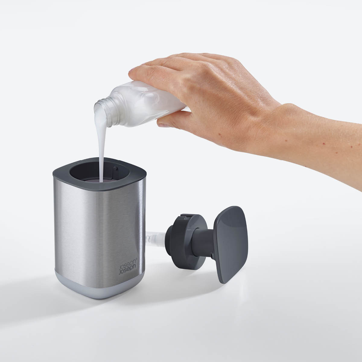 Joseph Joseph Såpedispenser grå