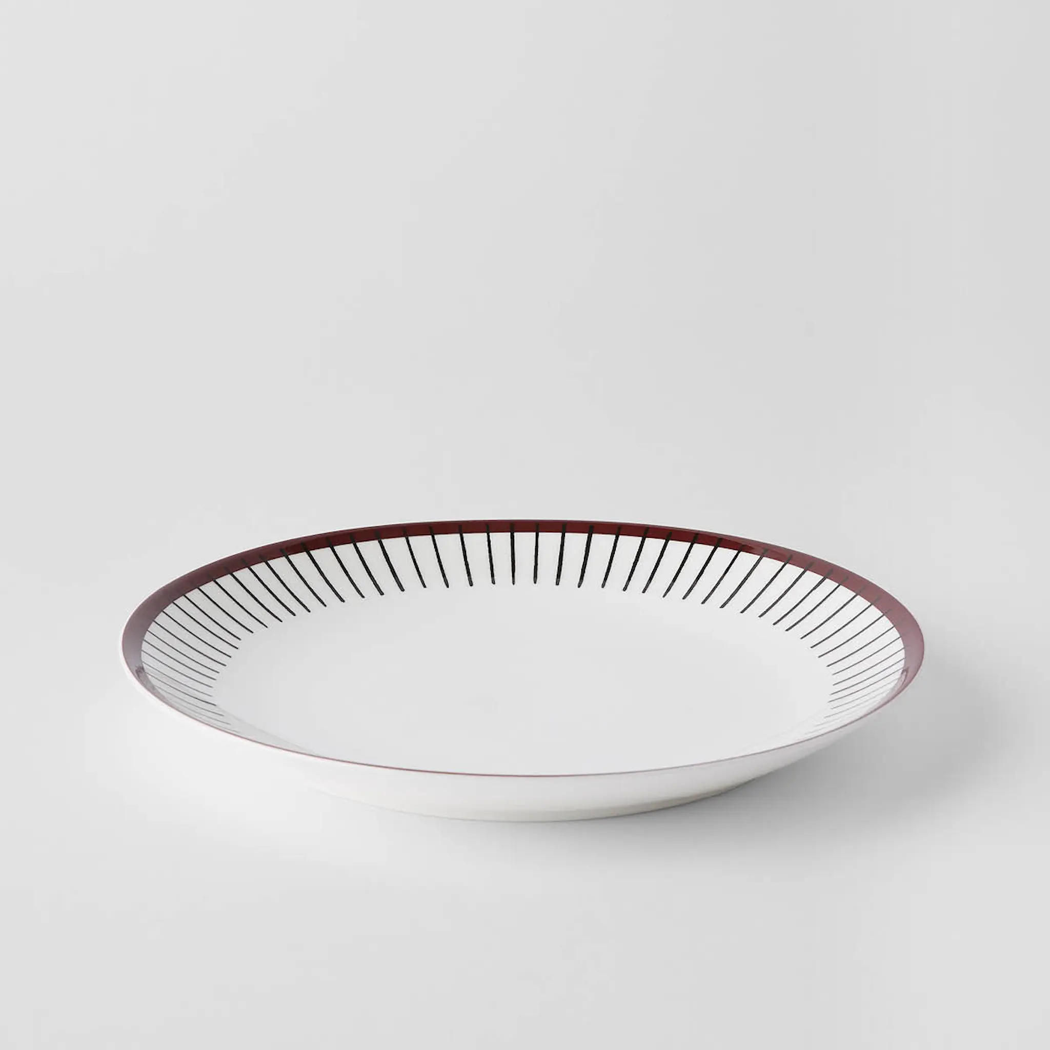 Gustafsberg Ribb tallrik utan bräm 22 cm brunsvart