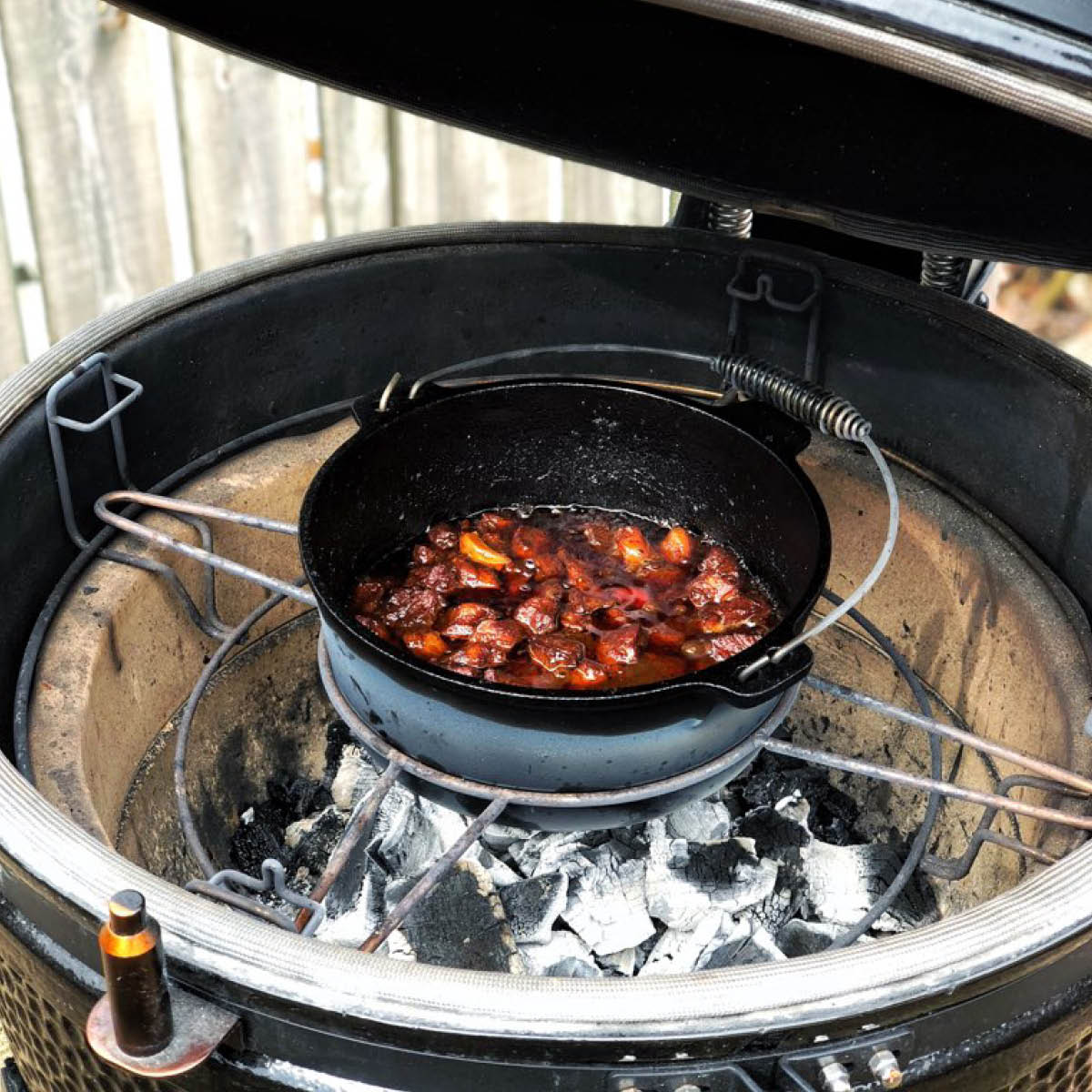 Kamado SUMO Støpejernsgryte 4L