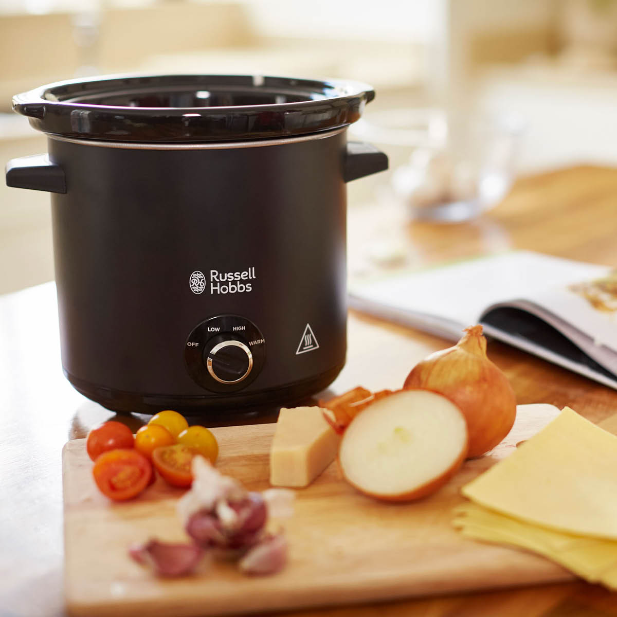 RUSSELL HOBBS SlowCooker-gryta med griffeltavla 3,5 L 200W svart
