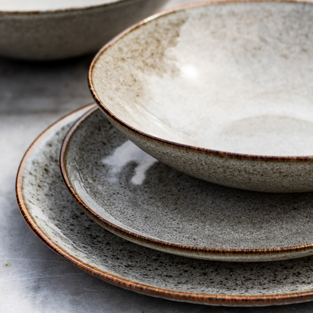 Tell Me More Taranto Lautanen 17 cm Harmaa