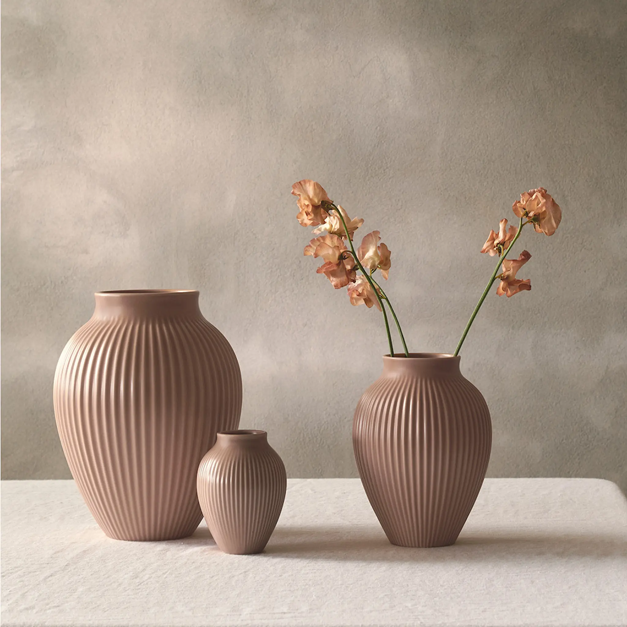 Knabstrup Keramik Ripple vas 20 cm matt dusty rose