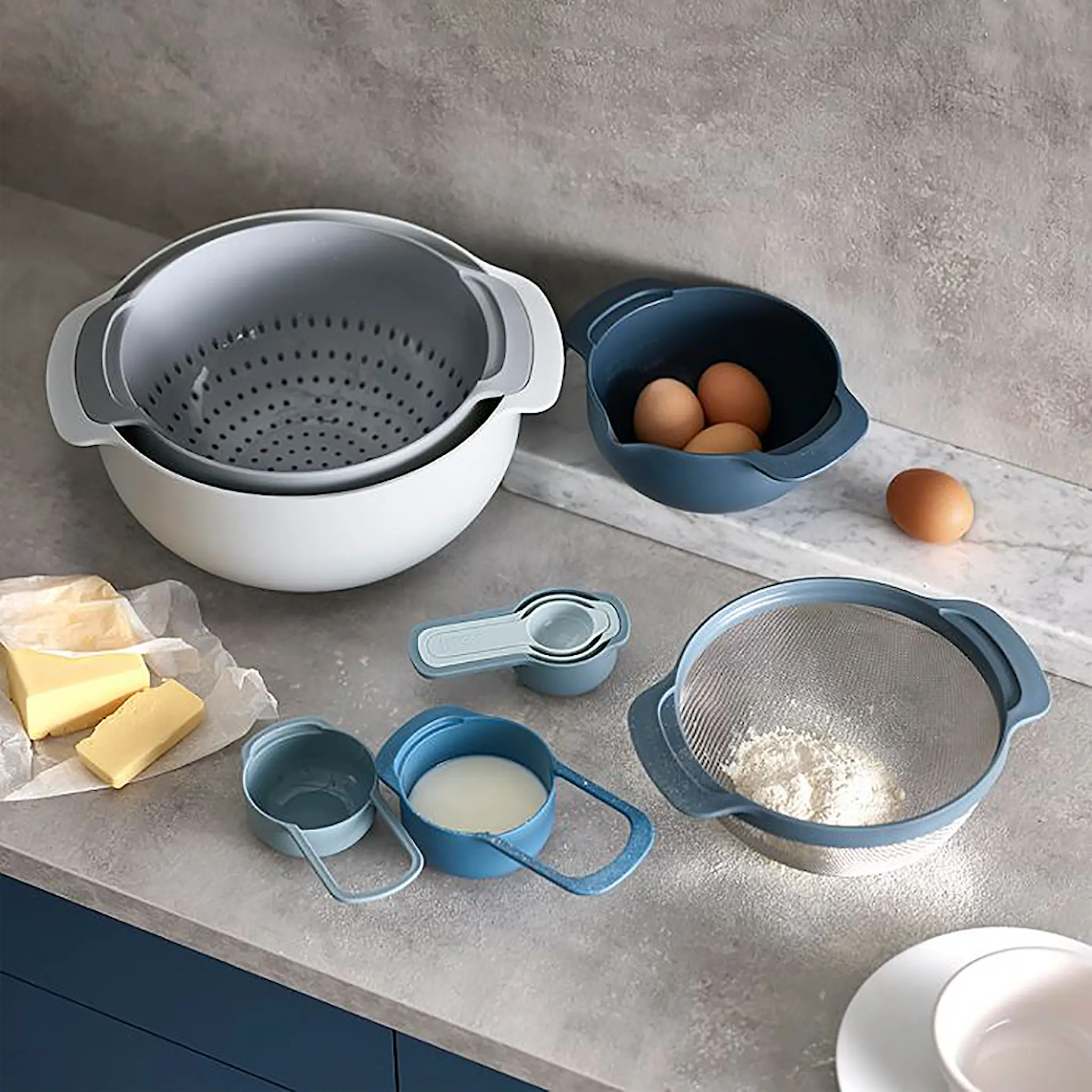 Joseph Joseph Nest Sky bollesett 9 stk blåtoner hover