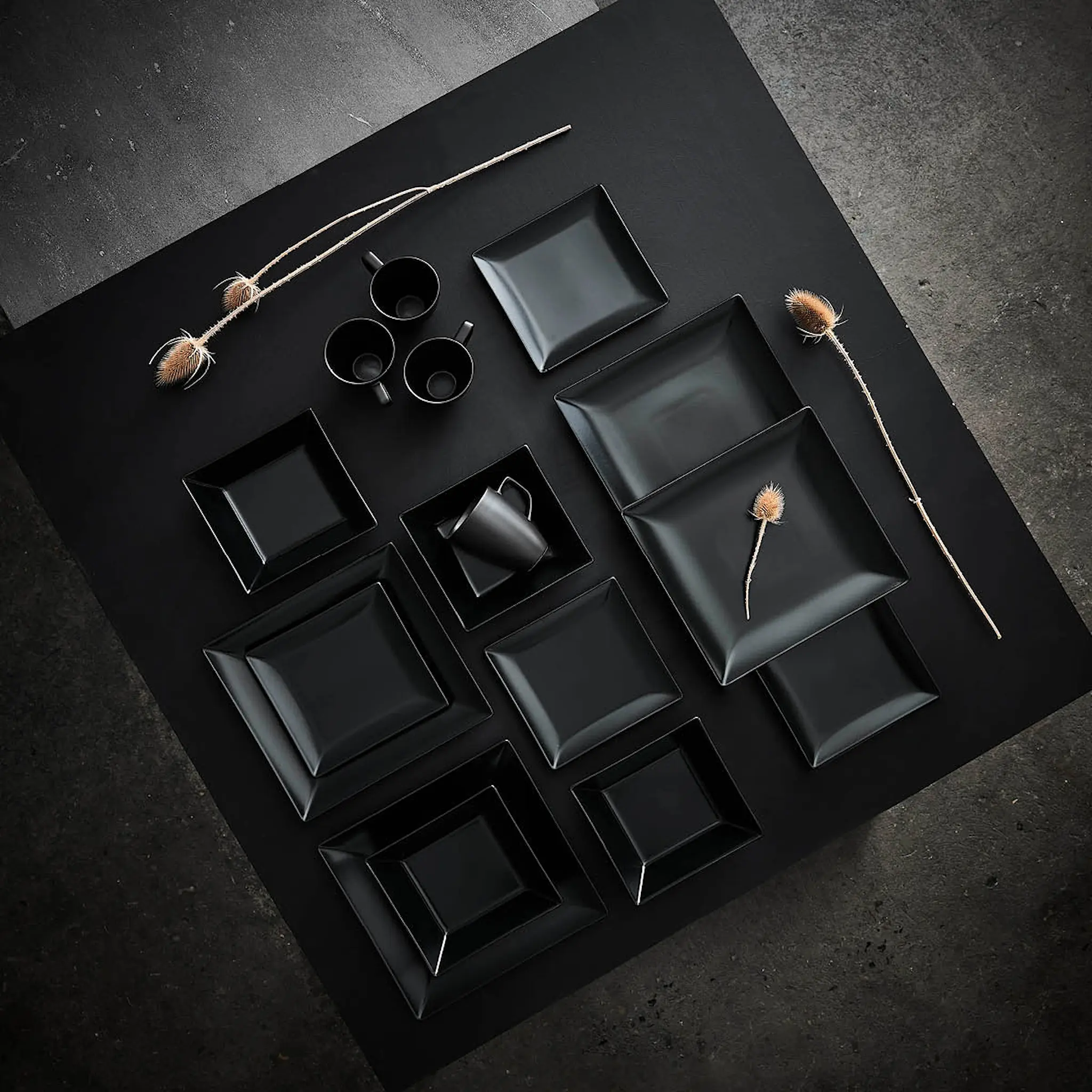 Aida Quadro Lautanen 26x26 cm Mattamusta