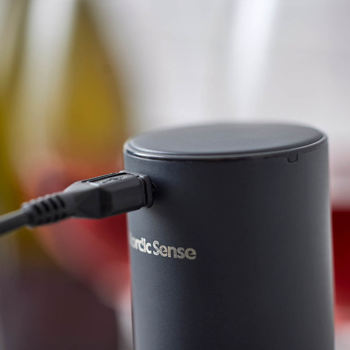 Nordic Sense Elektrisk vinöppnare mattsvart