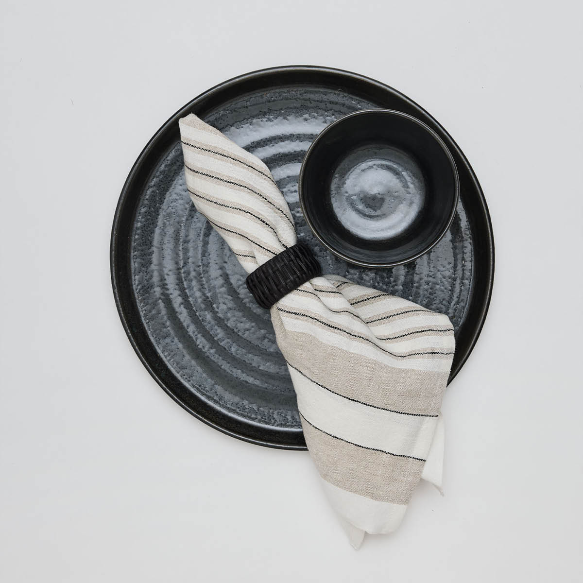 Tell Me More Noah tygservett 50x50 cm beige stripe