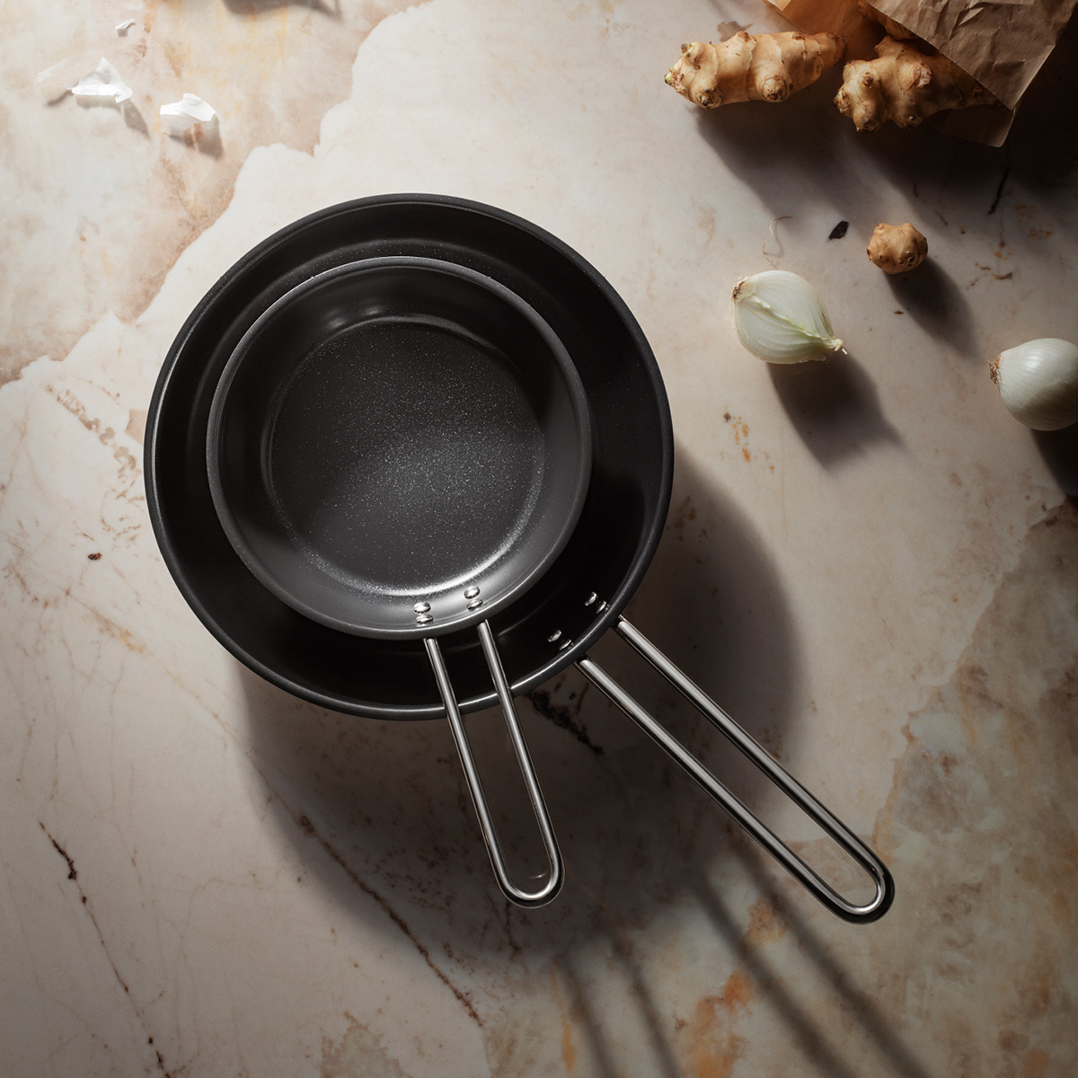 Eva Trio Stainless Steel stekpanna 24 cm keramisk Slip-Let® beläggning