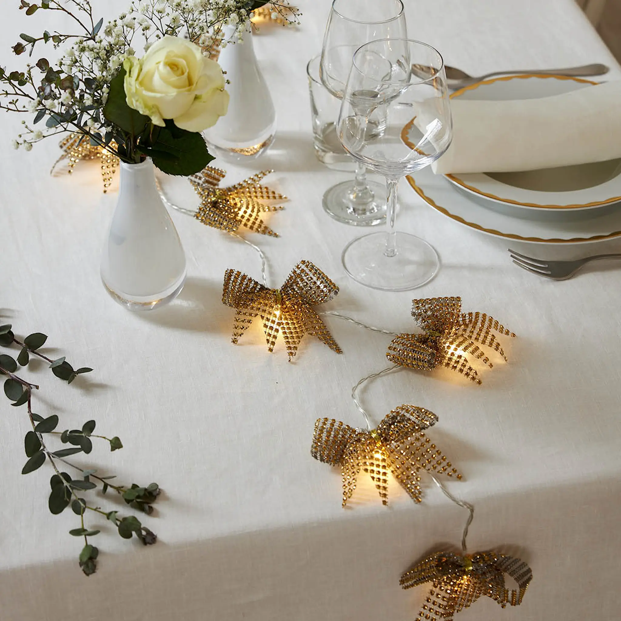 Star Trading Bowie ljusslinga 729-63 225 cm rosetter guld