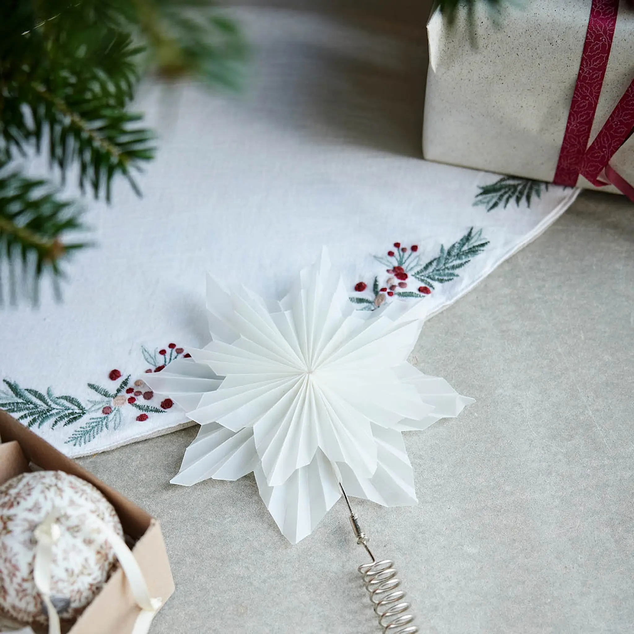 Lene Bjerre Penine Joulukuusen matto 110 cm Valkoinen