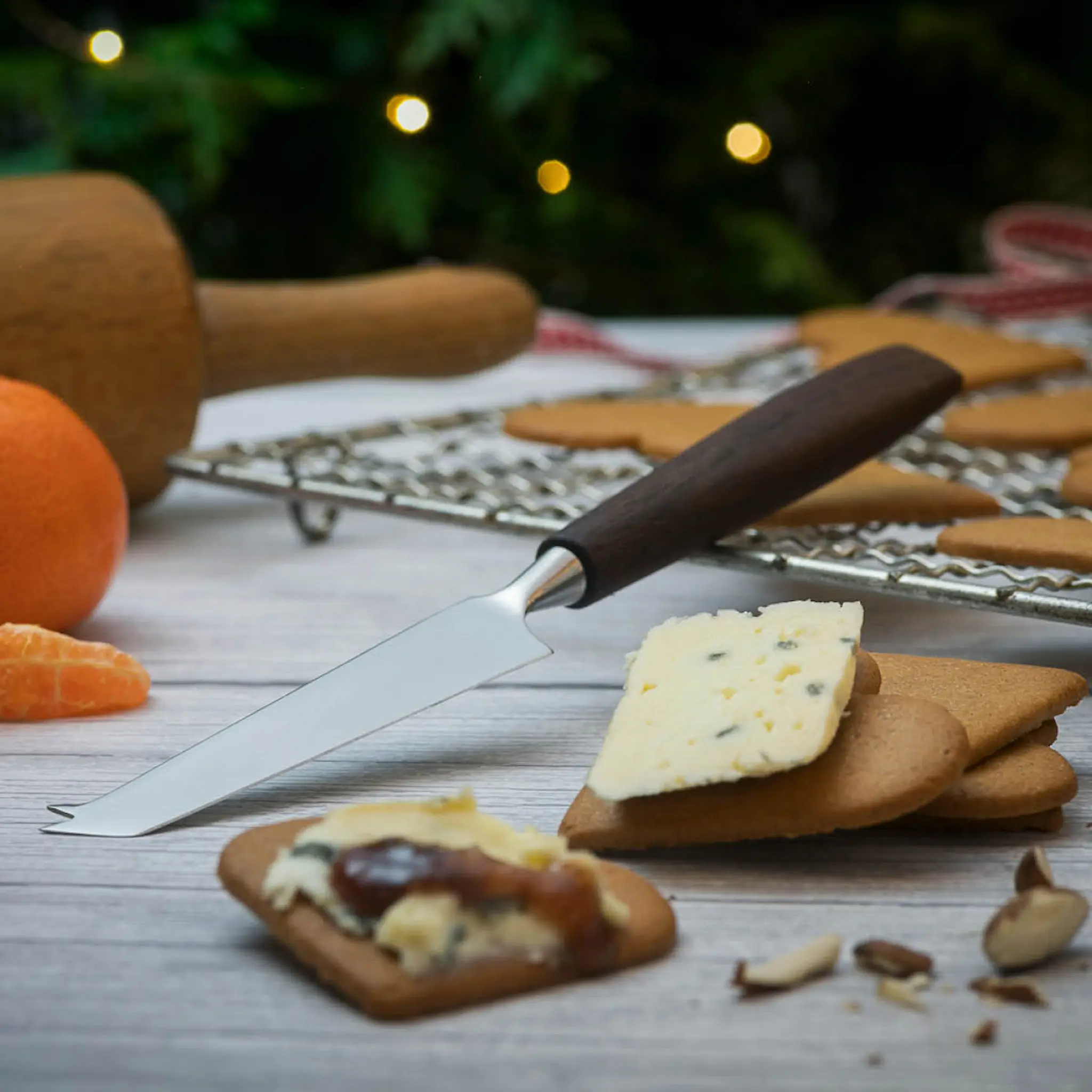 Bjørklund Valnøtt Juustoveitsi 23 cm Teräs/Pähkinäpuu