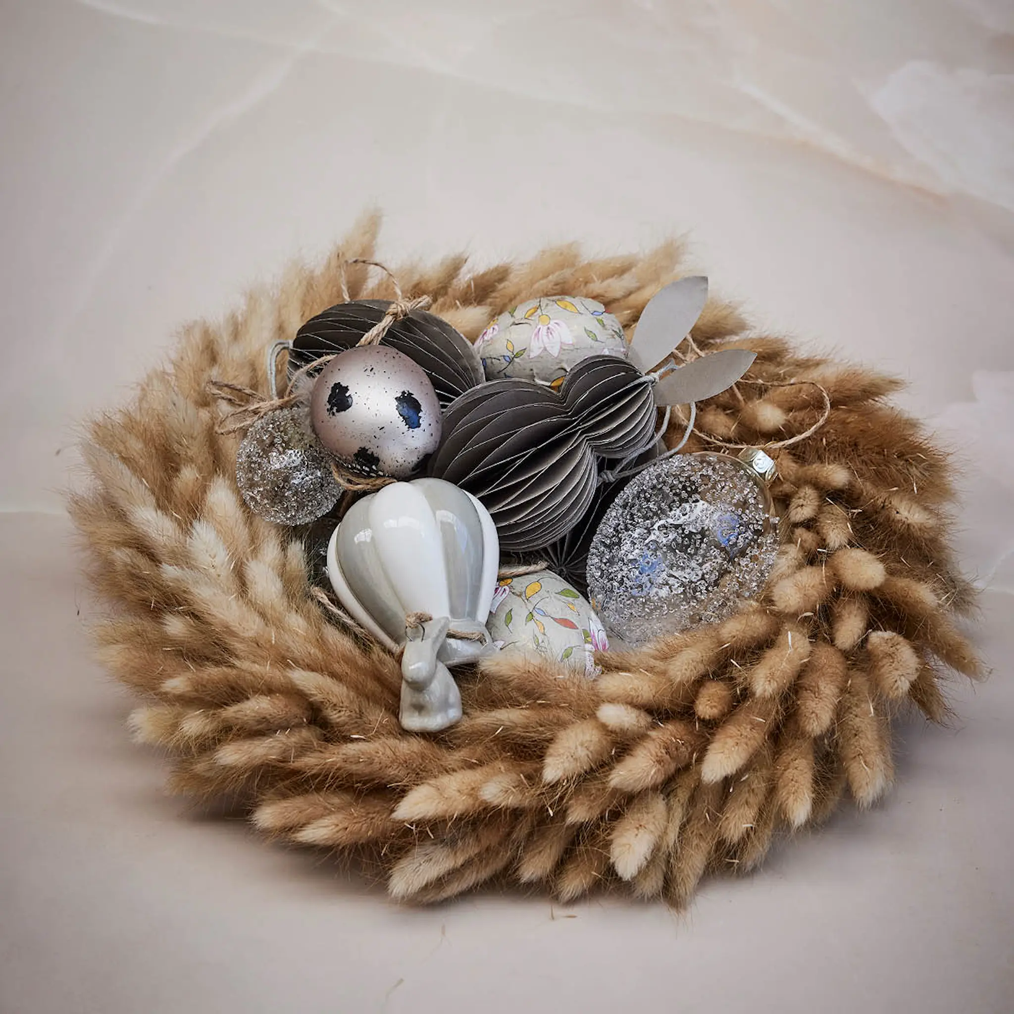 Lene Bjerre Deifilia Koriste kani kuumailmapallossa 11 cm Tummanruskea