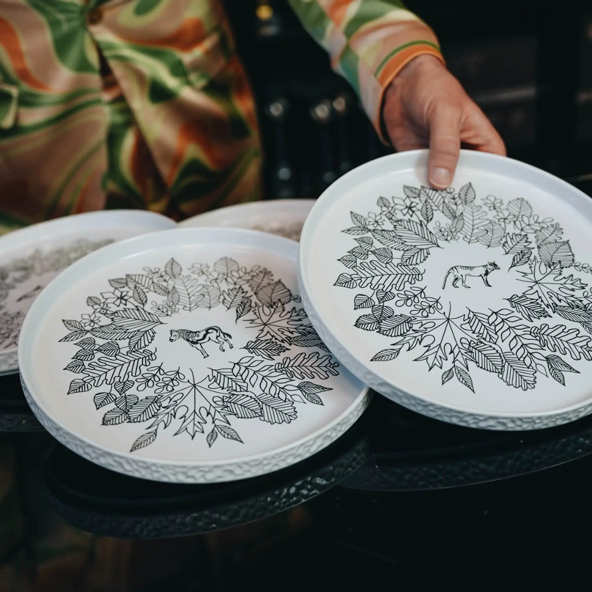 Vargen & Thor Servisen C tallrik 25 cm 4-pack Kostcirkeln Kalle Möller Edition