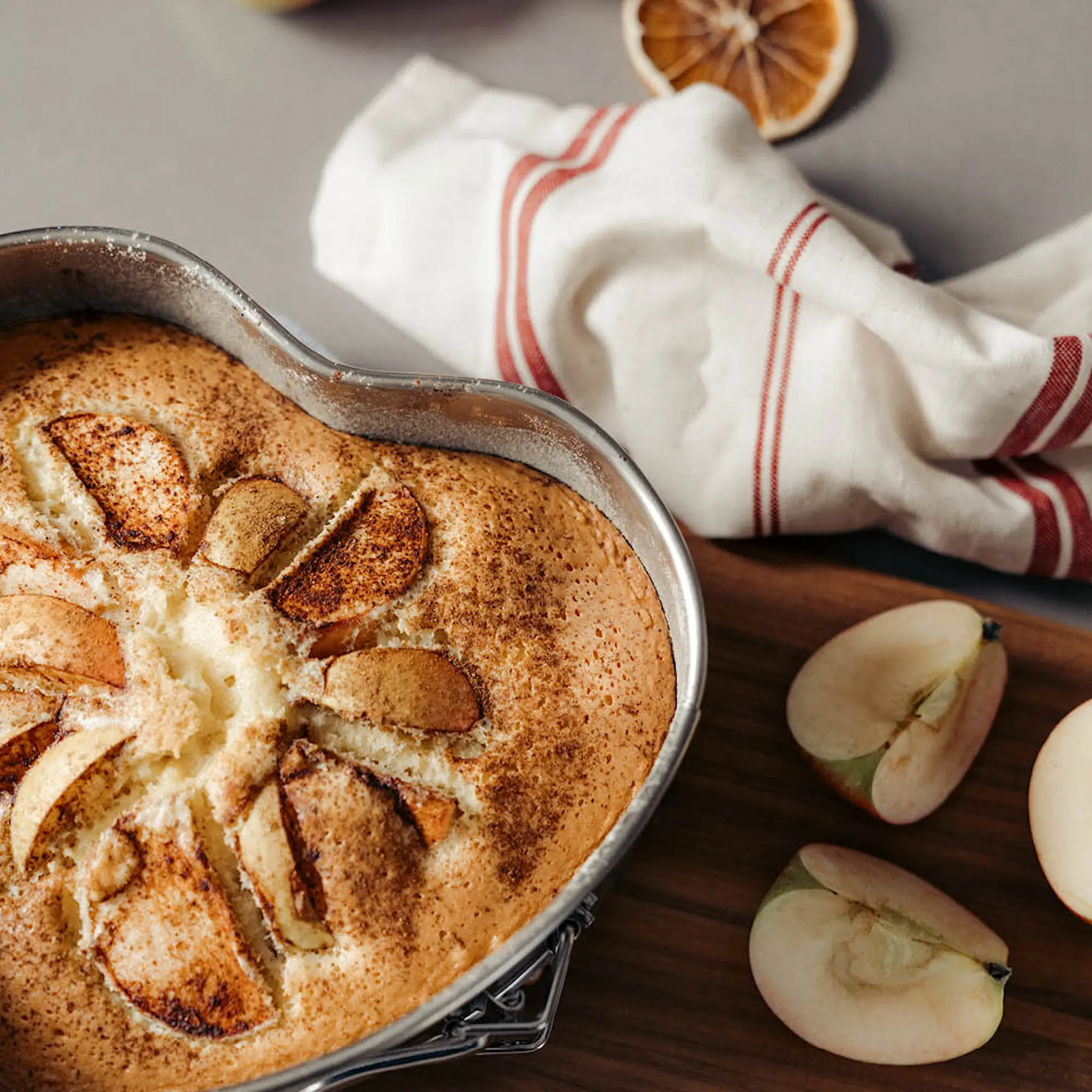 Anders Petter Steel Essentials springform 20x22 cm hjärta