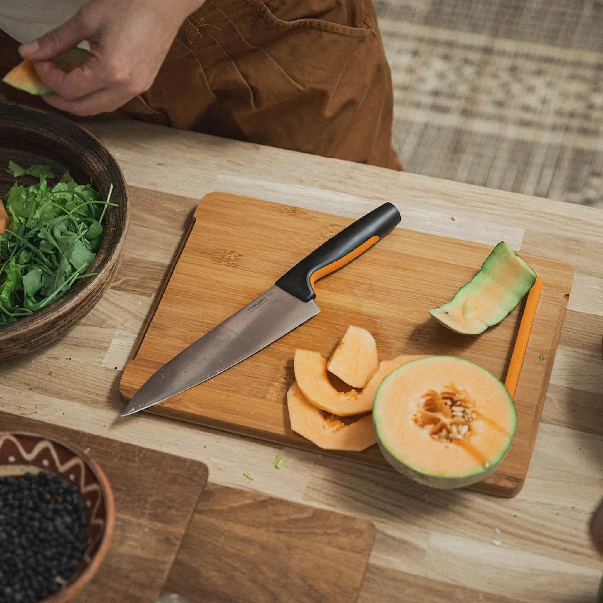 Fiskars Functional Form kokkekniv stor 41 cm svart/rustfritt stål