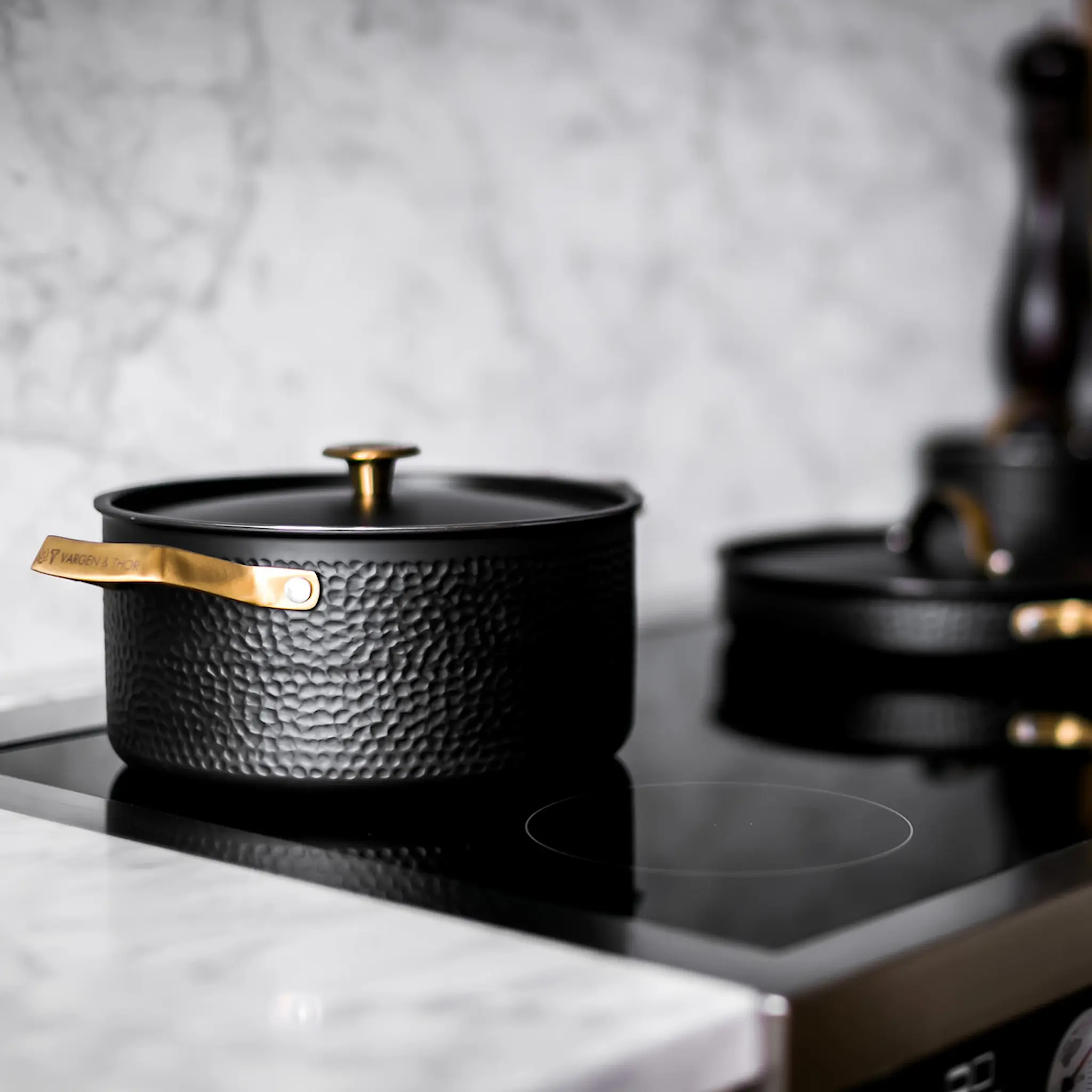 Vargen & Thor Arvet.1 Kattilasarja 3 osaa