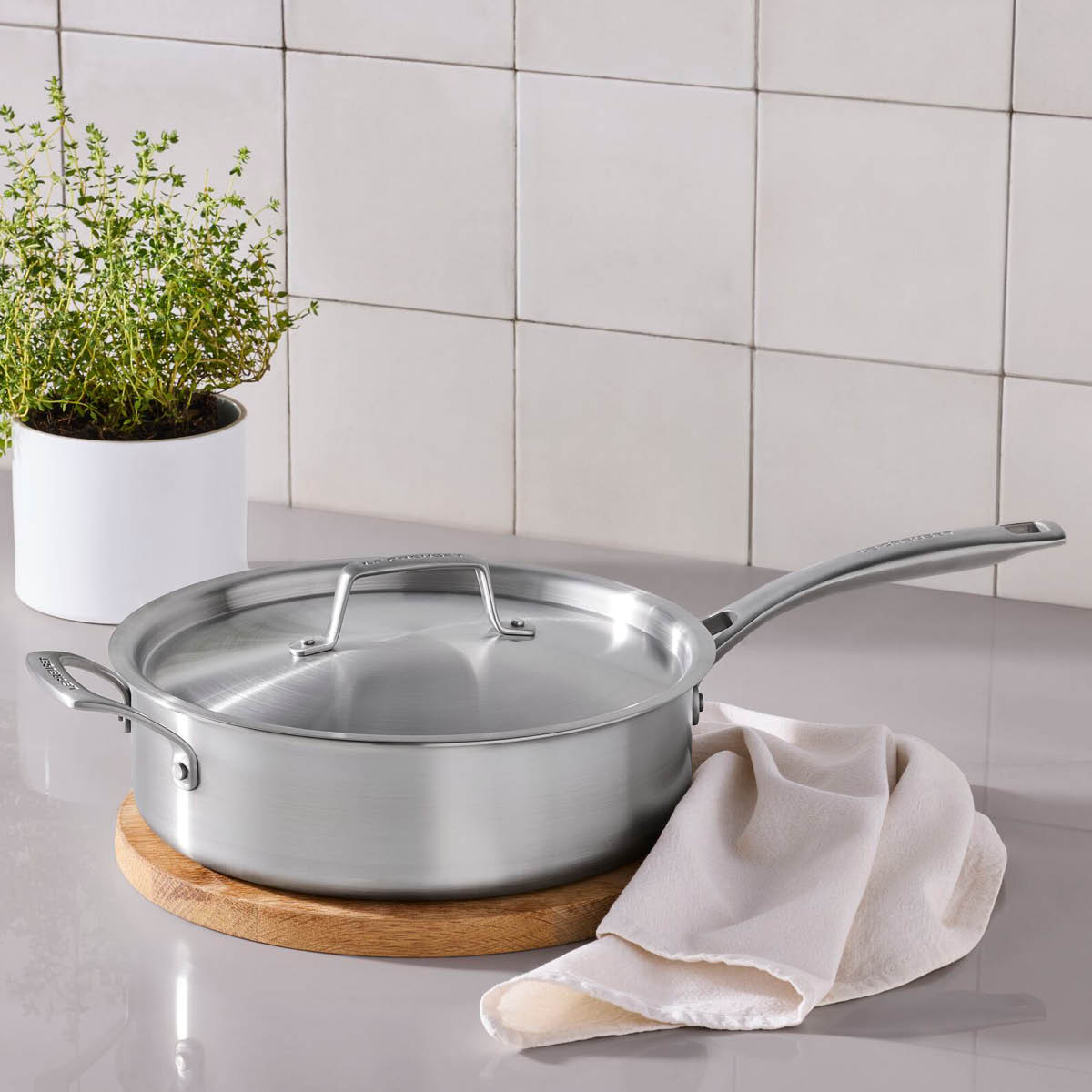 Le Creuset Essential 3-Ply Paistokasari 26 cm 4,2 L