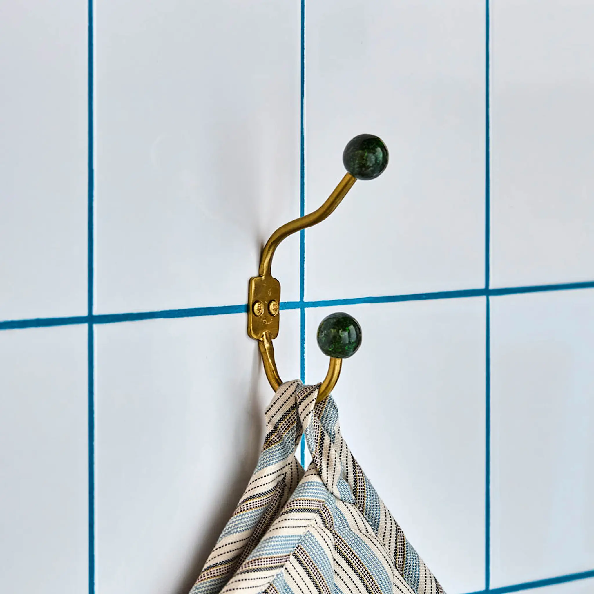 House Doctor Ball väggkrok 13 cm 2-pack mässing/grön