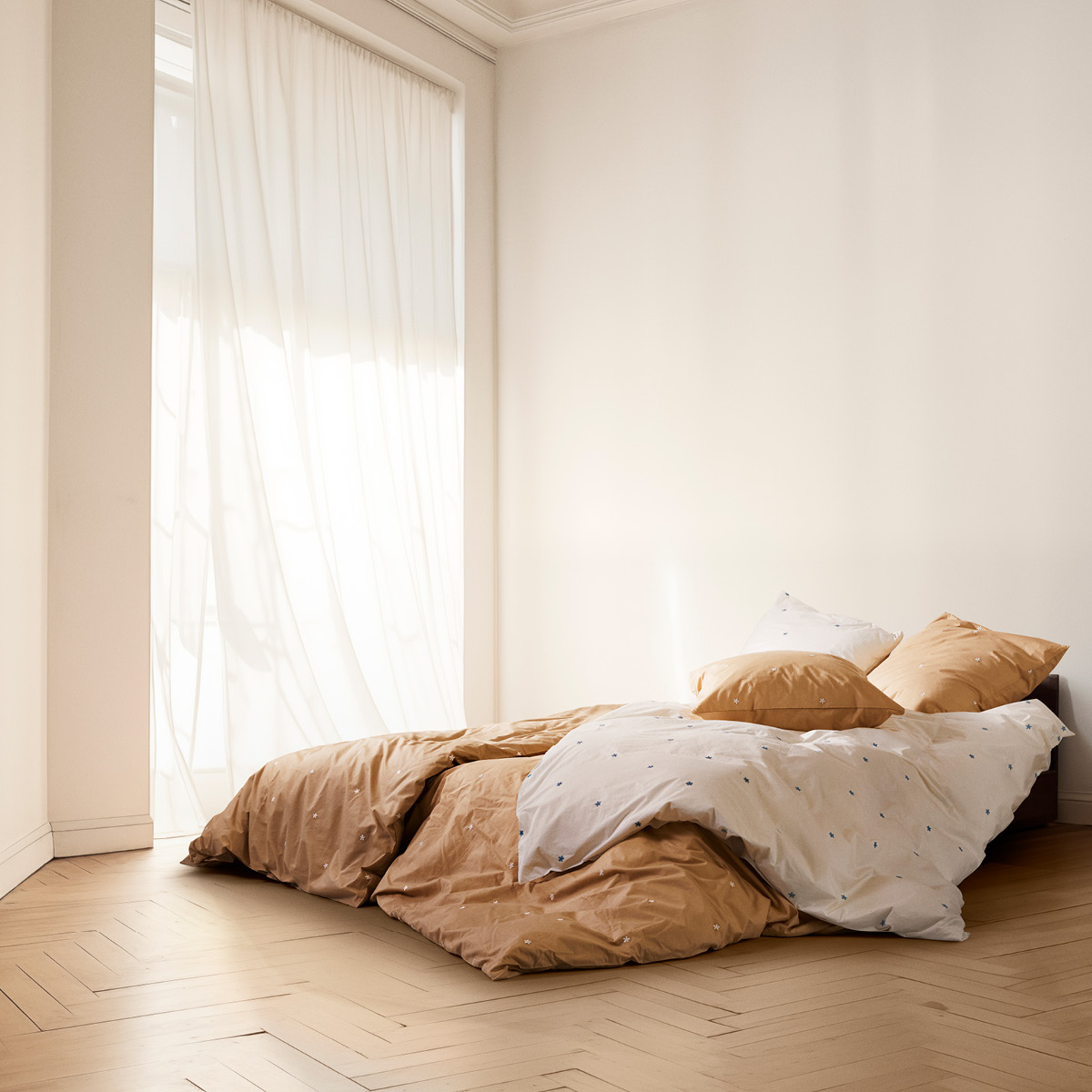 Juna Daisy Pussilakanasetti 150x210 cm Valkoinen/Vaaleansininen