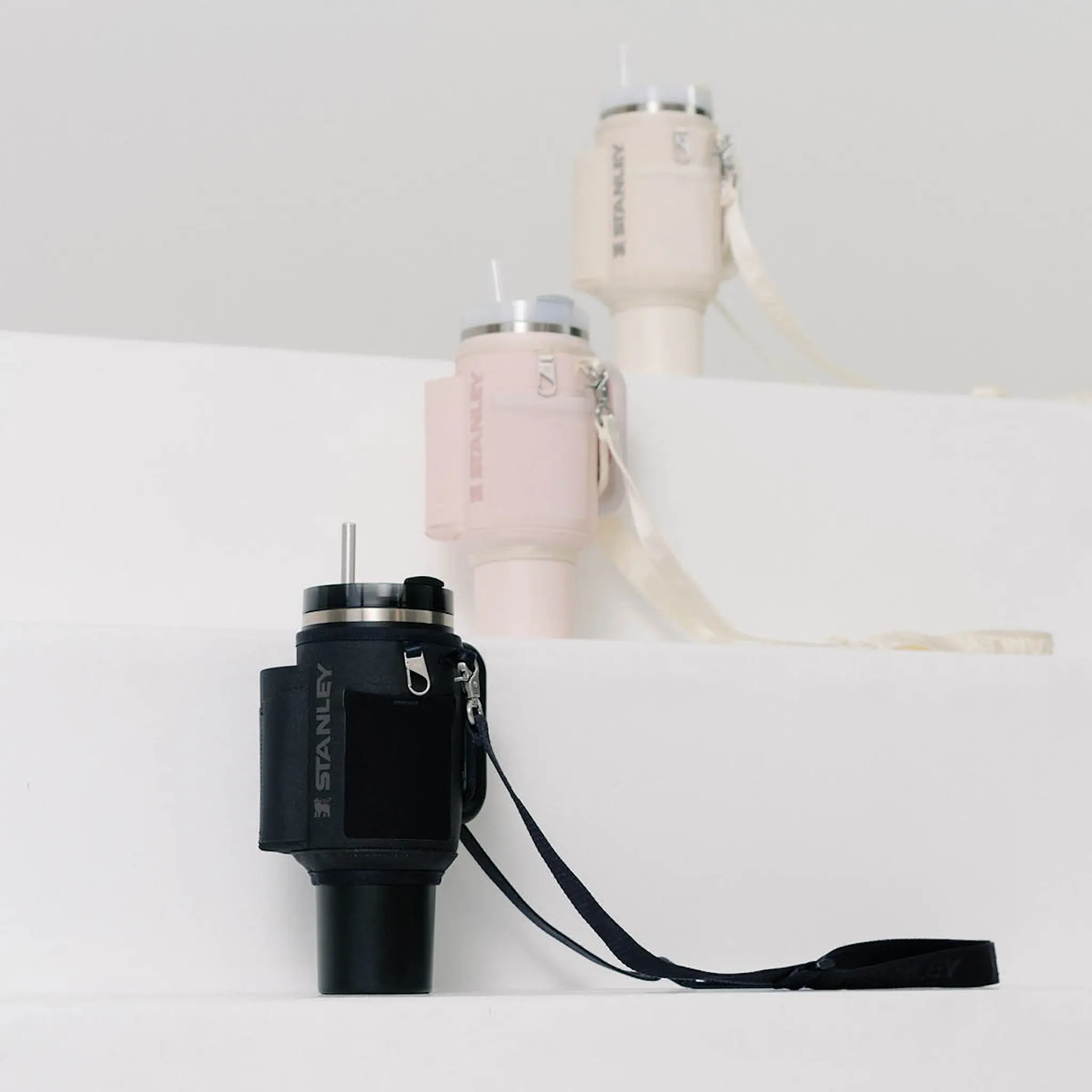 Stanley Quencher Carry bärväska 0,89 L cream