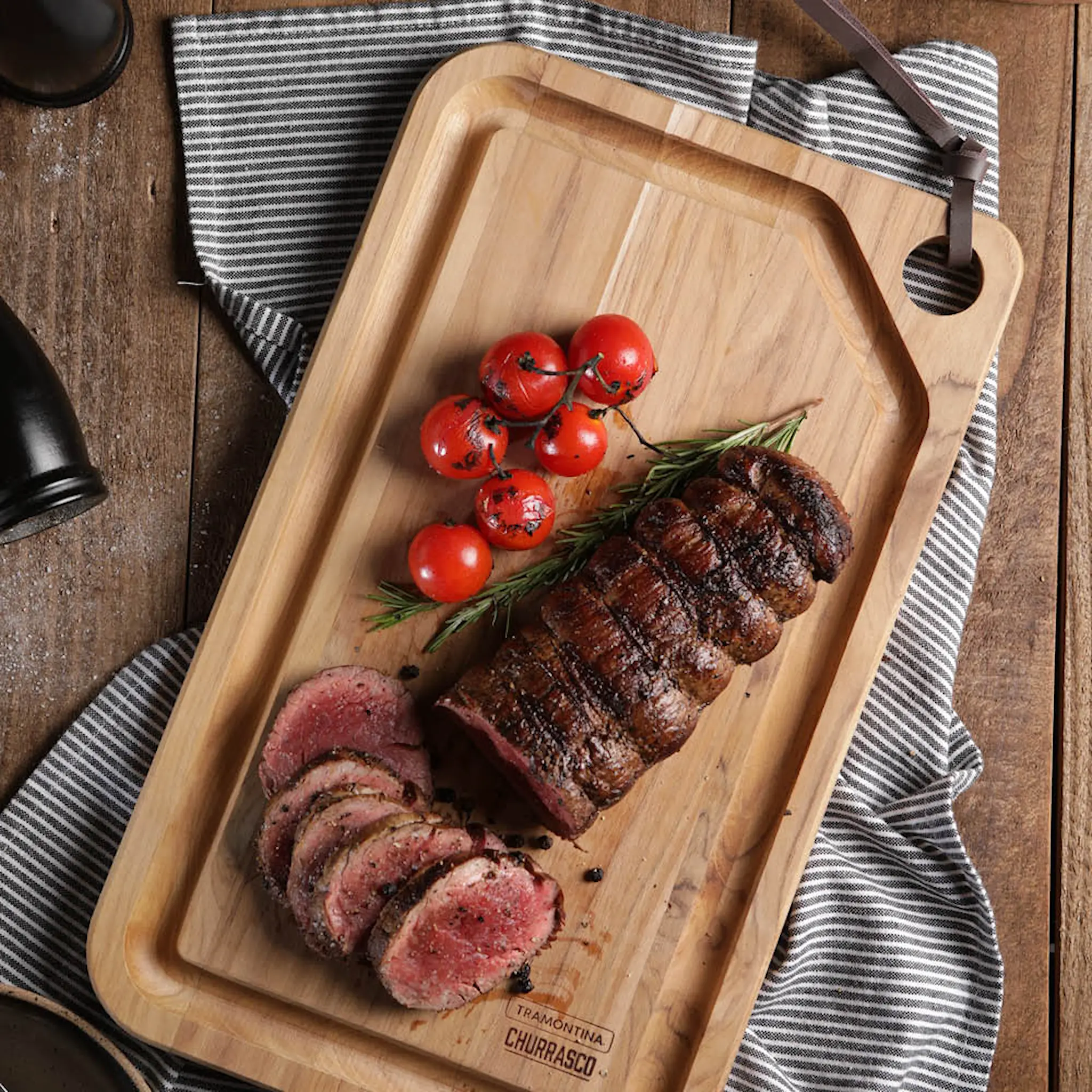 Tramontina Wooden board skärbräda 40x24 cm teak