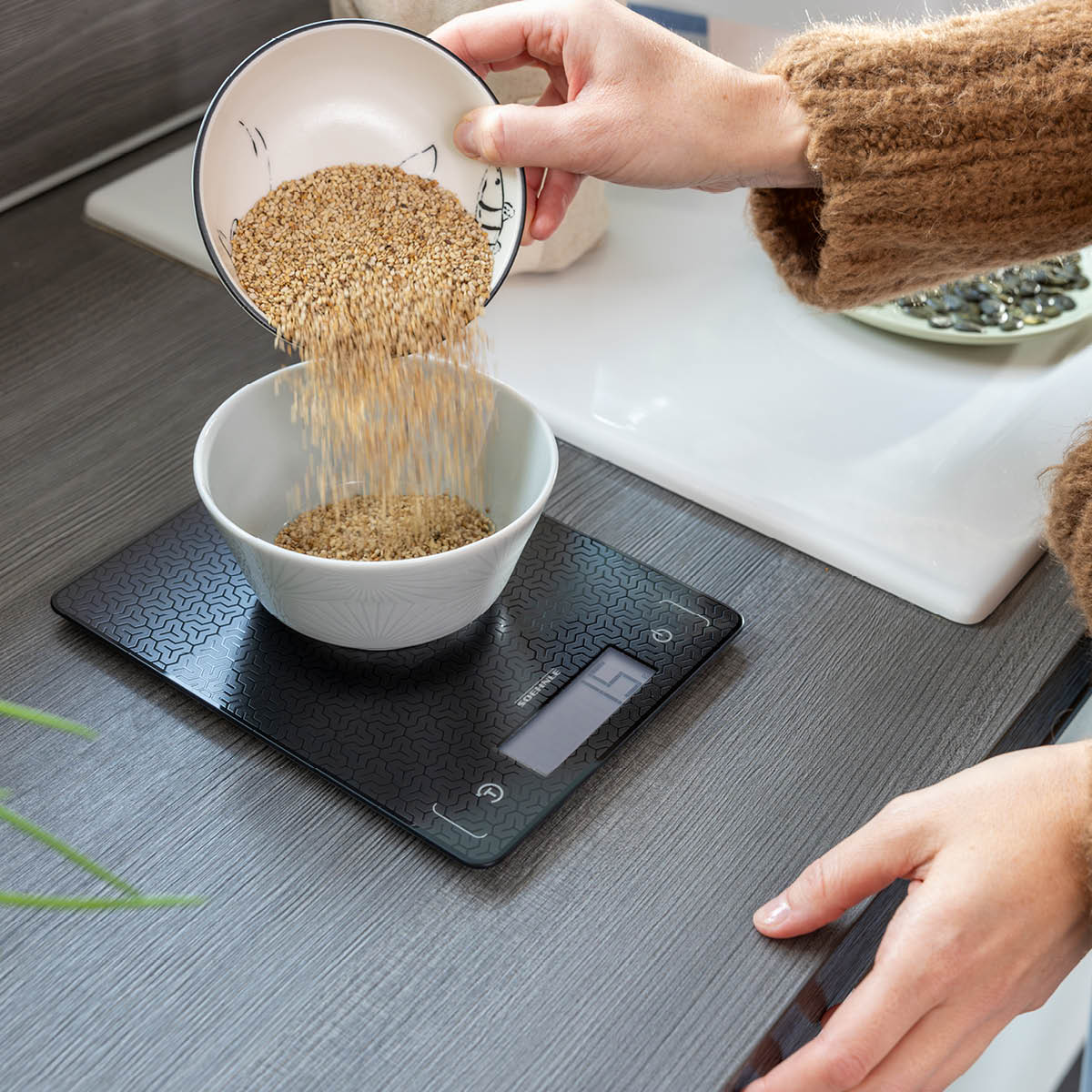 Soehnle Page Comfort kjøkkenvekt 10 kg mosaic svart