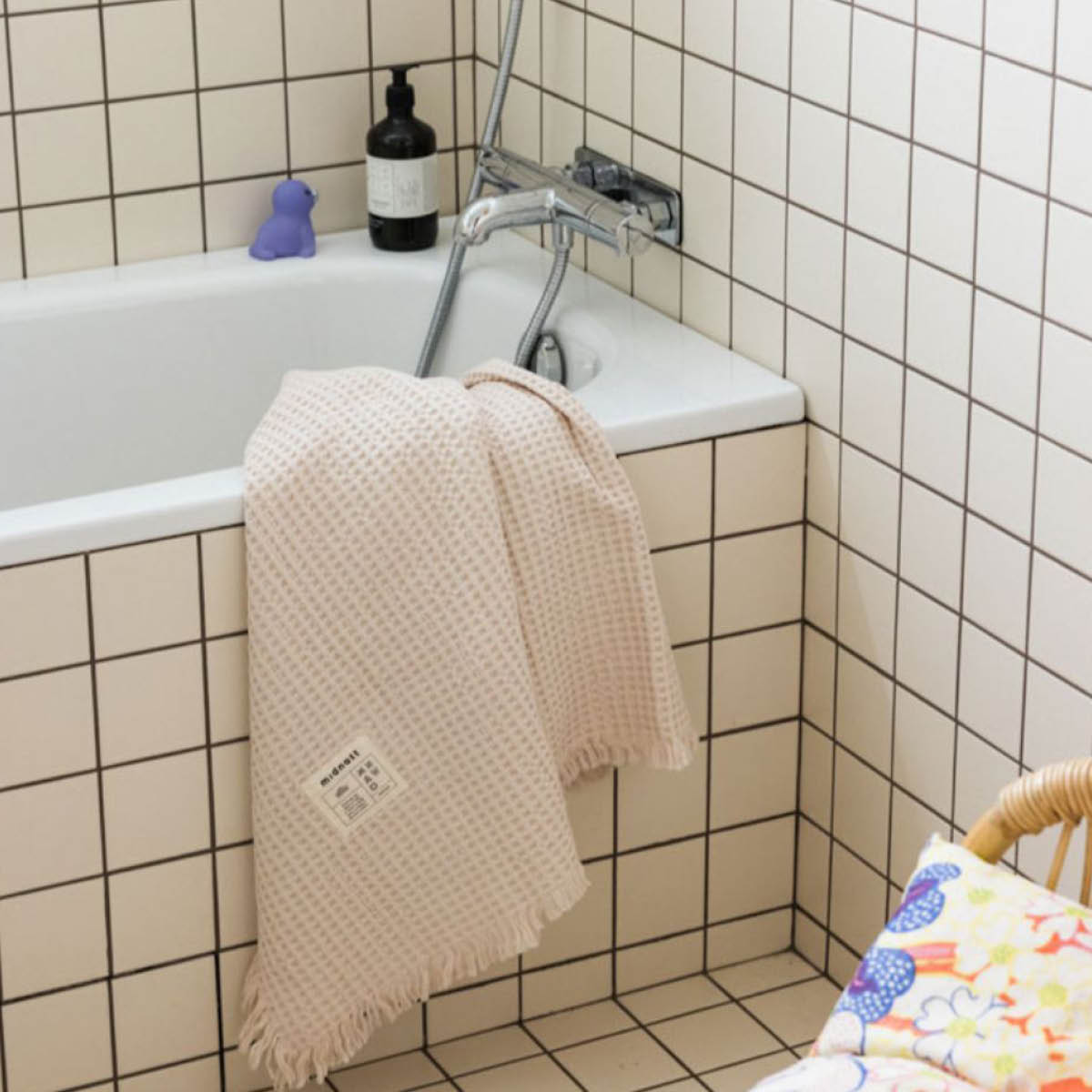 Midnatt Perlino handduk våfflad 50x70 cm off-white