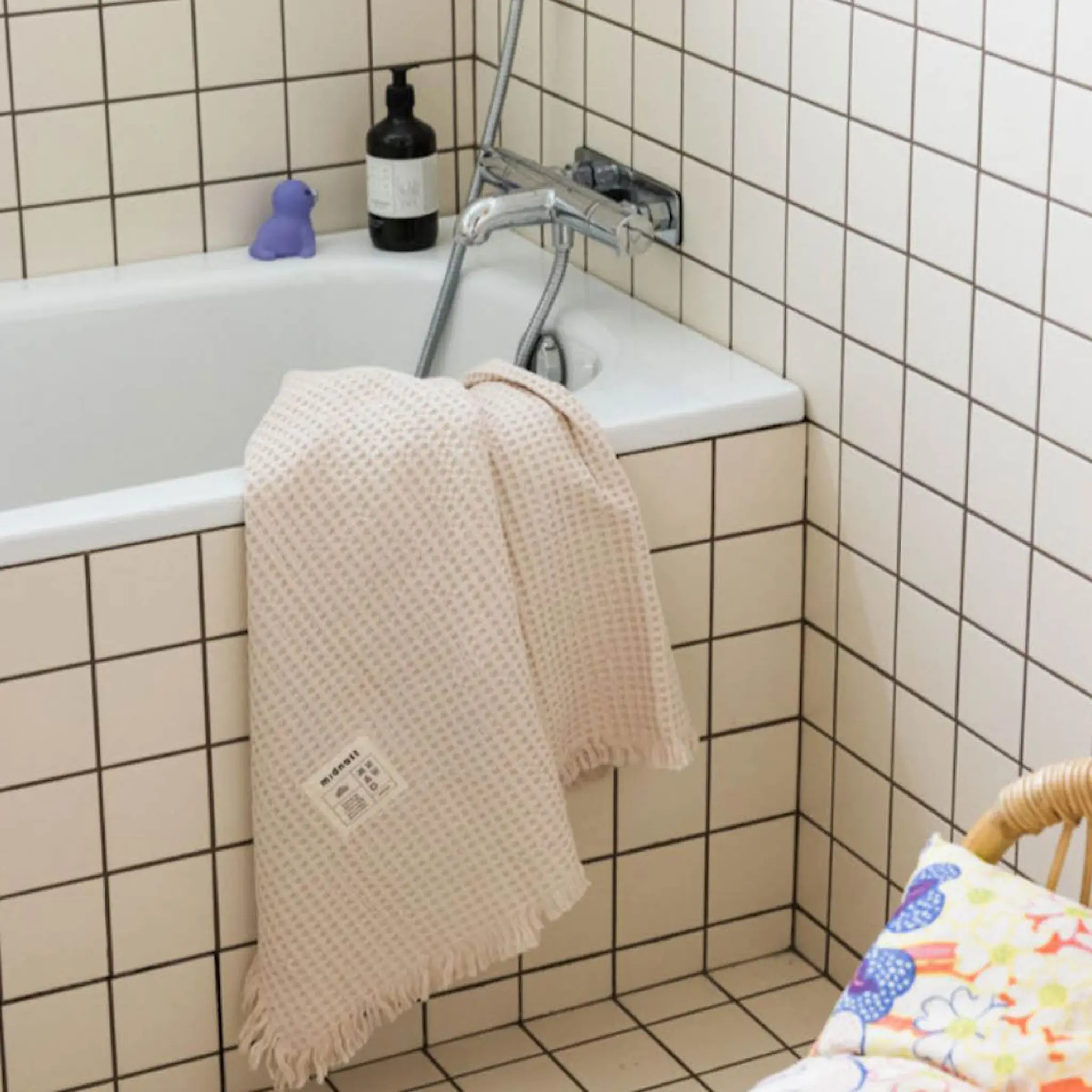 Midnatt Perlino handduk våfflad 50x70 cm off-white